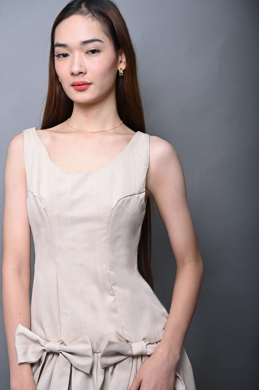 chasse half body 1 smooth.png