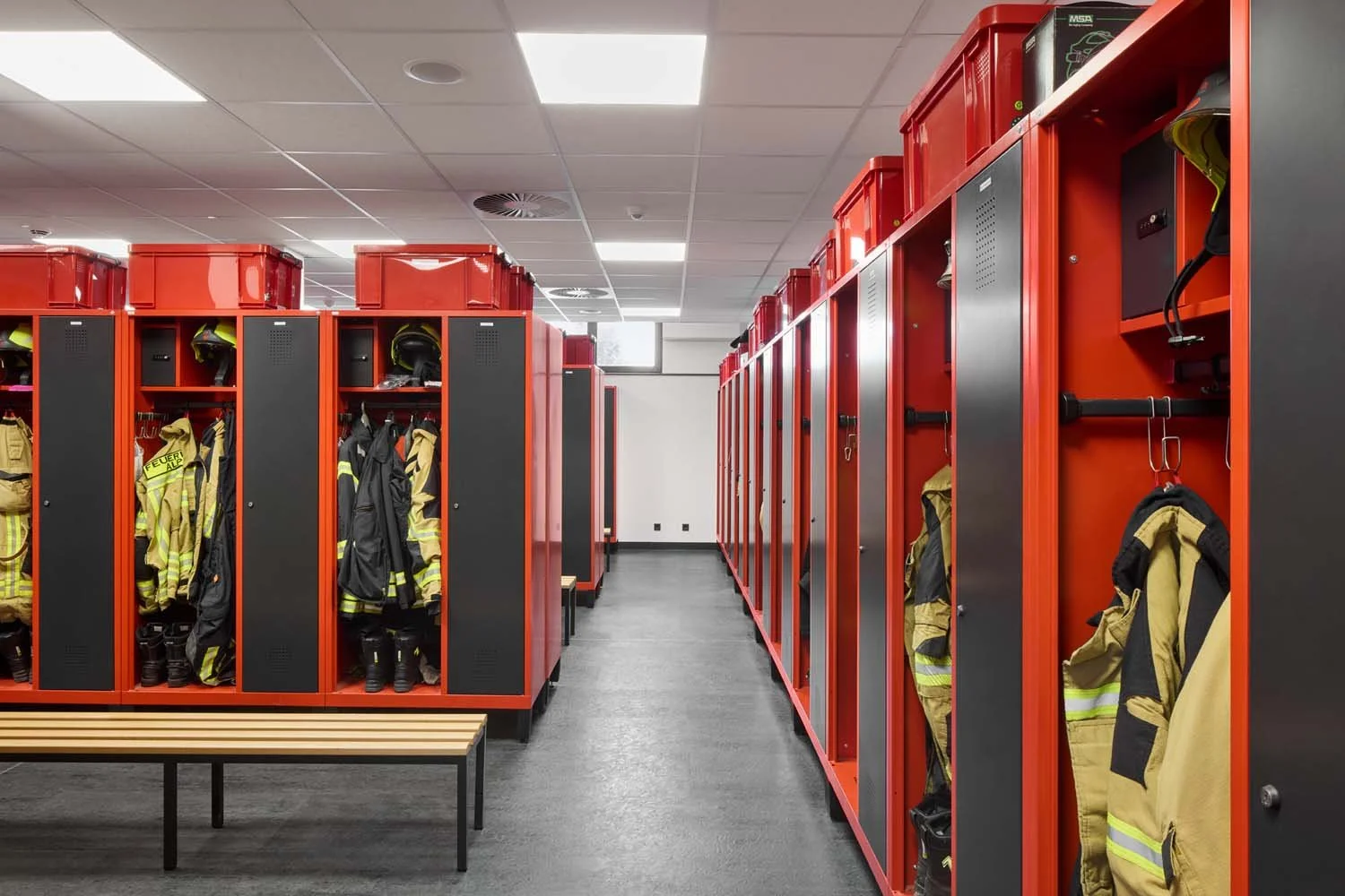 Architekturfotografie Neubau Feuerwache Alpen