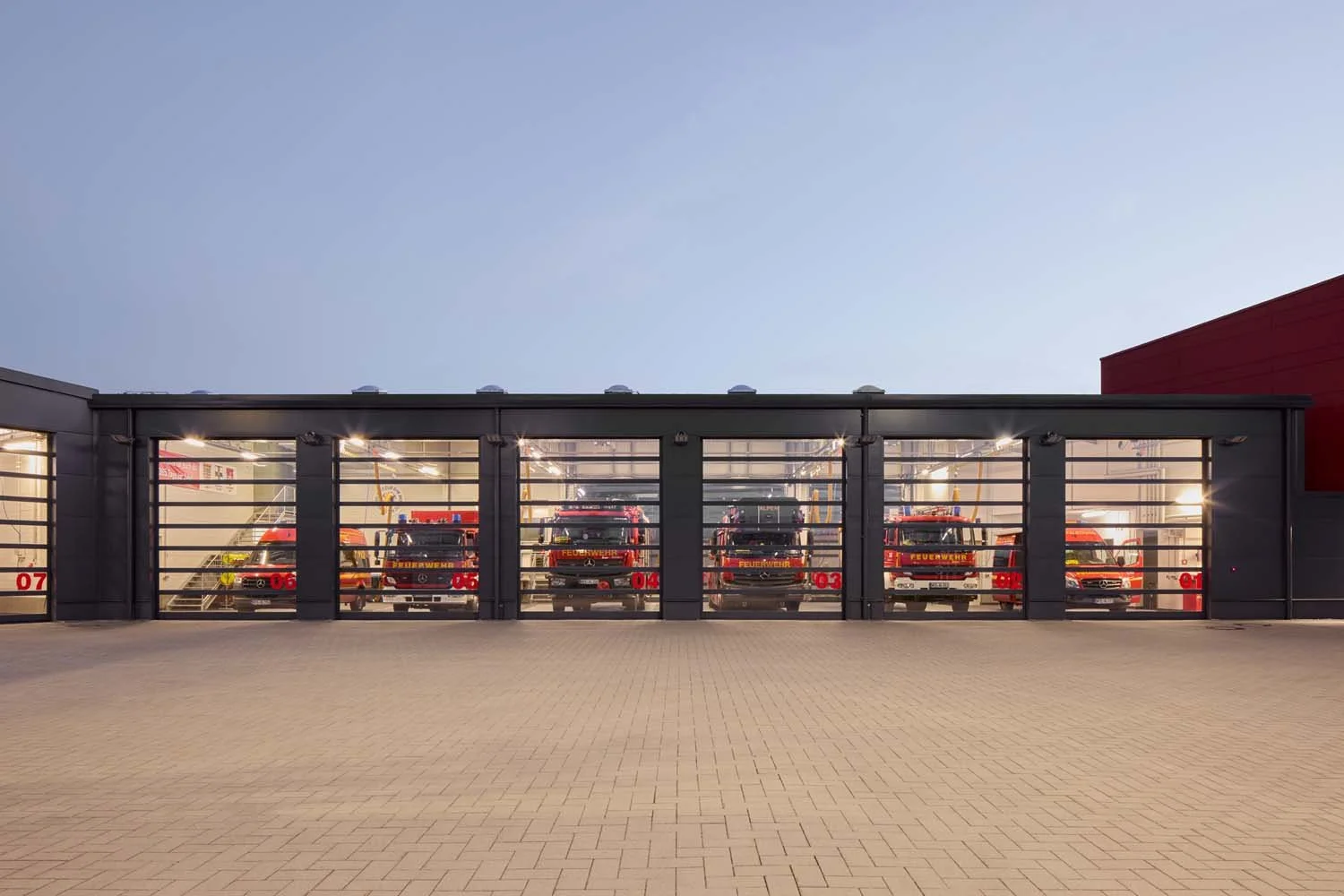 Architekturfotografie Neubau Feuerwache Alpen