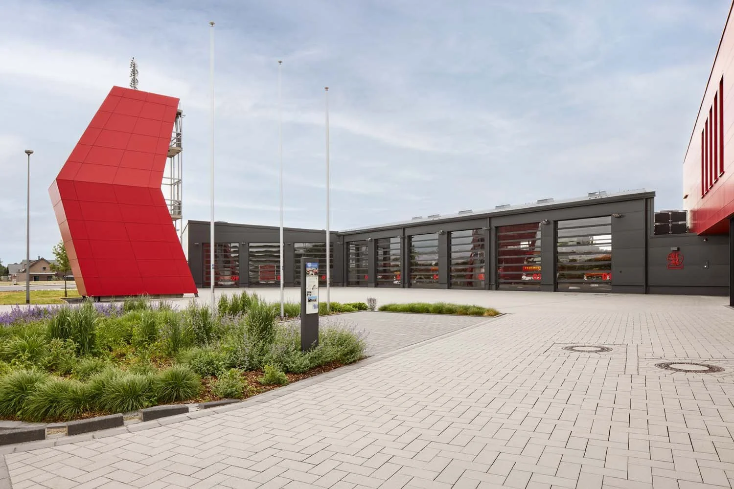 Architekturfotografie Neubau Feuerwache Alpen