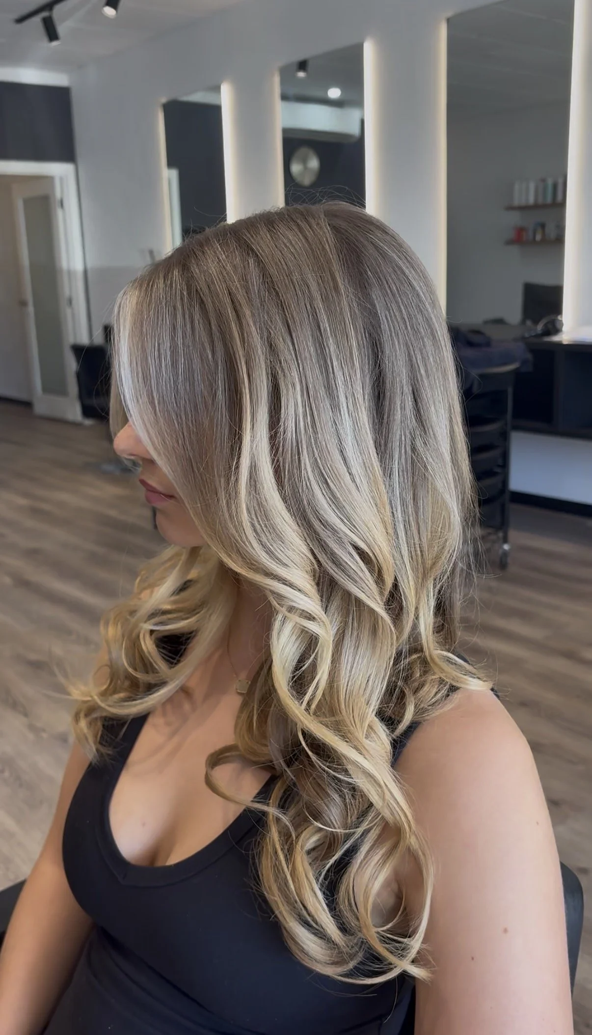 Chiara Hair Official