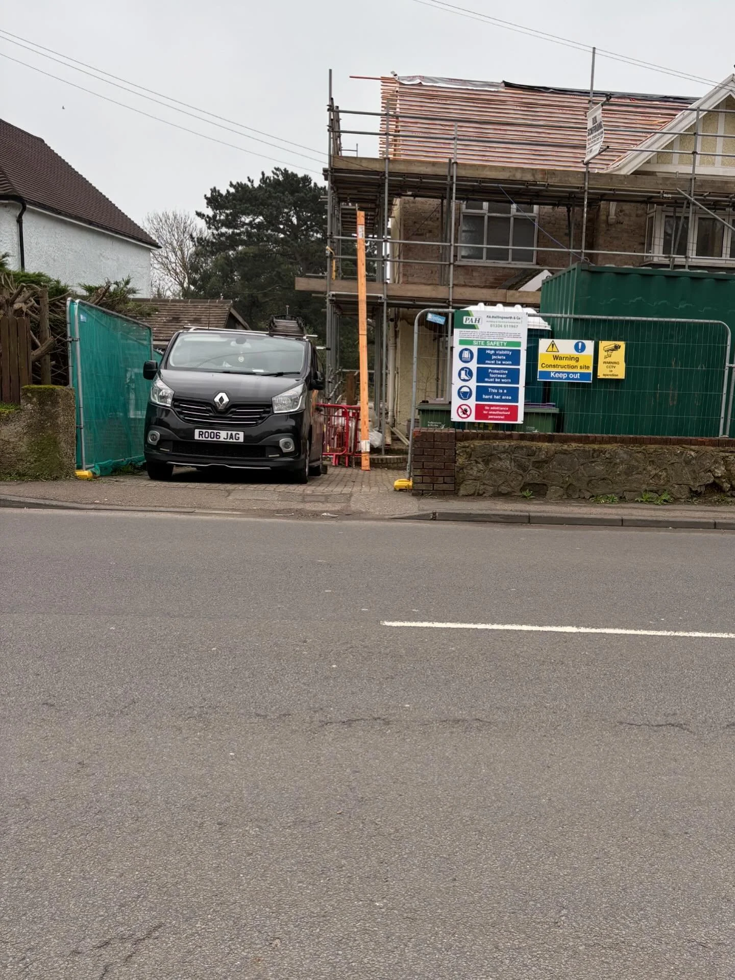 New roof started last week loads of extensions going on this one #Roofing #LeadWork #tiling #pahollingworthltd