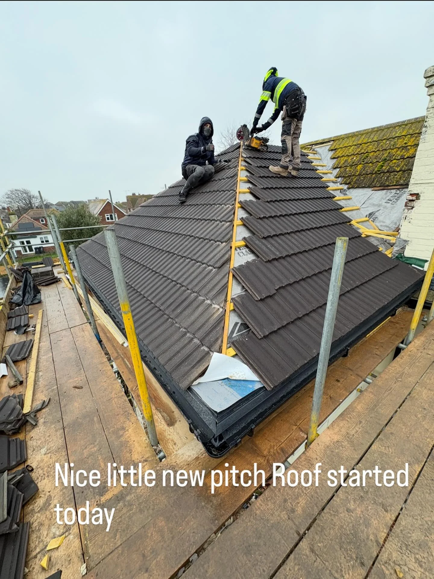 Nice little newly built Roof started today #riseConstructionKentLimited#Marley Ludlow plus #Roofing #raining