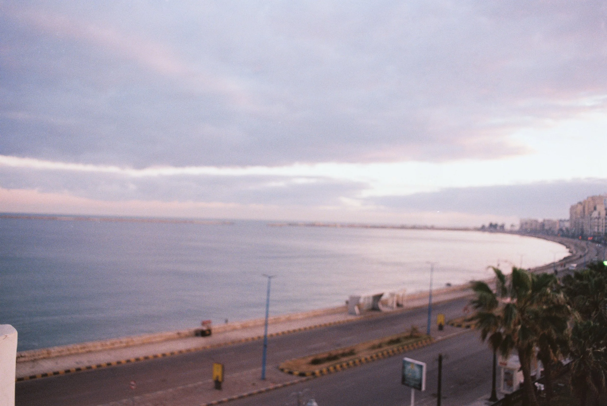 R1-07532-016A.JPG
