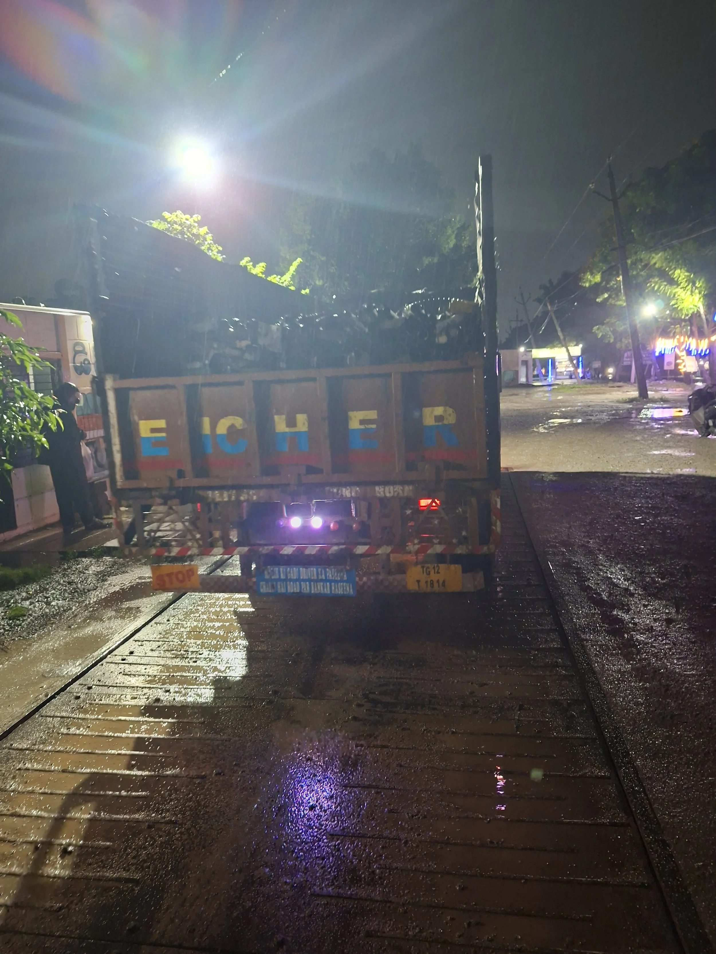 e-waste recycling staff