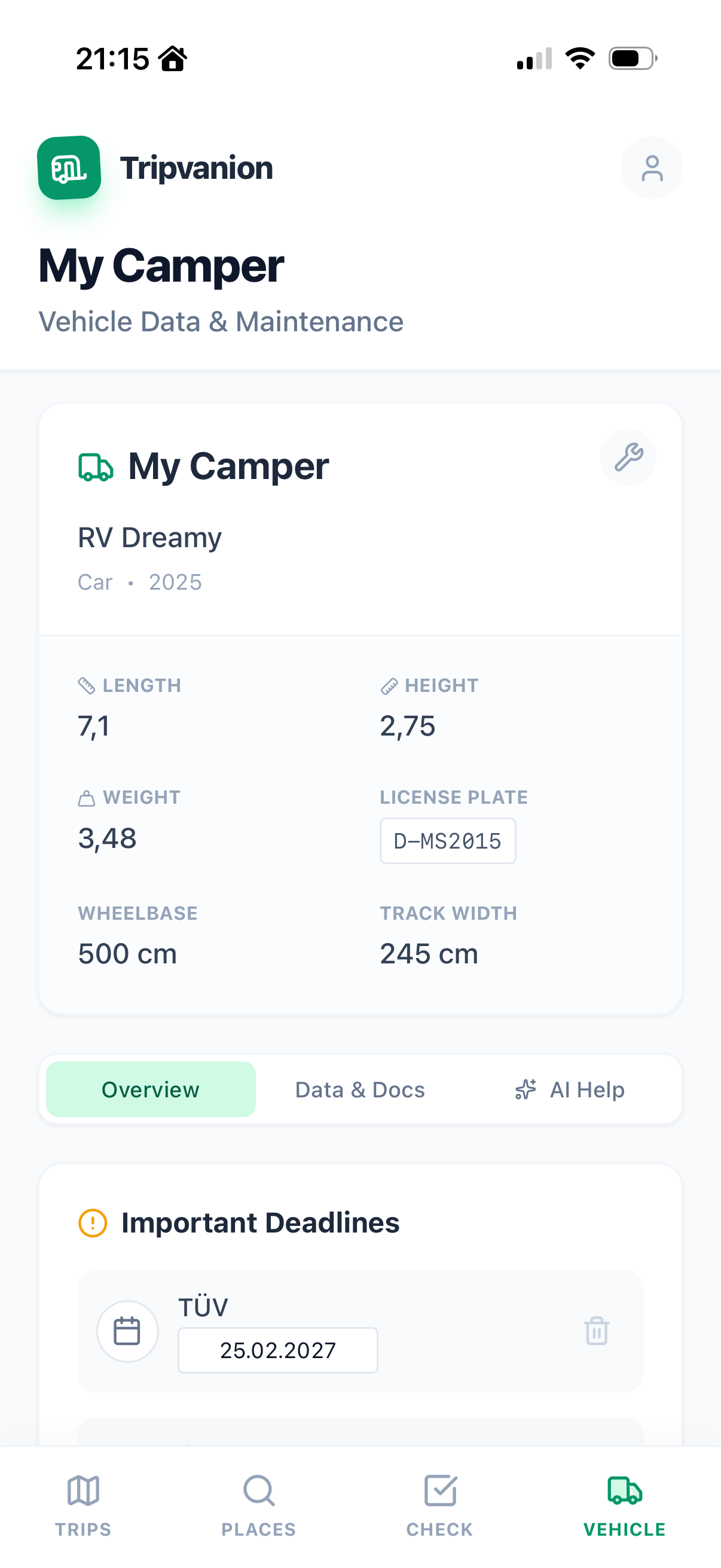 Screenshot einer Fahrzeugverwaltung in einer App, zeigt Details eines Wohnmobil, Modell RV Dreamy, Baujahr 2025, mit Maßen, Gewicht, Nummernschild und Fristen.