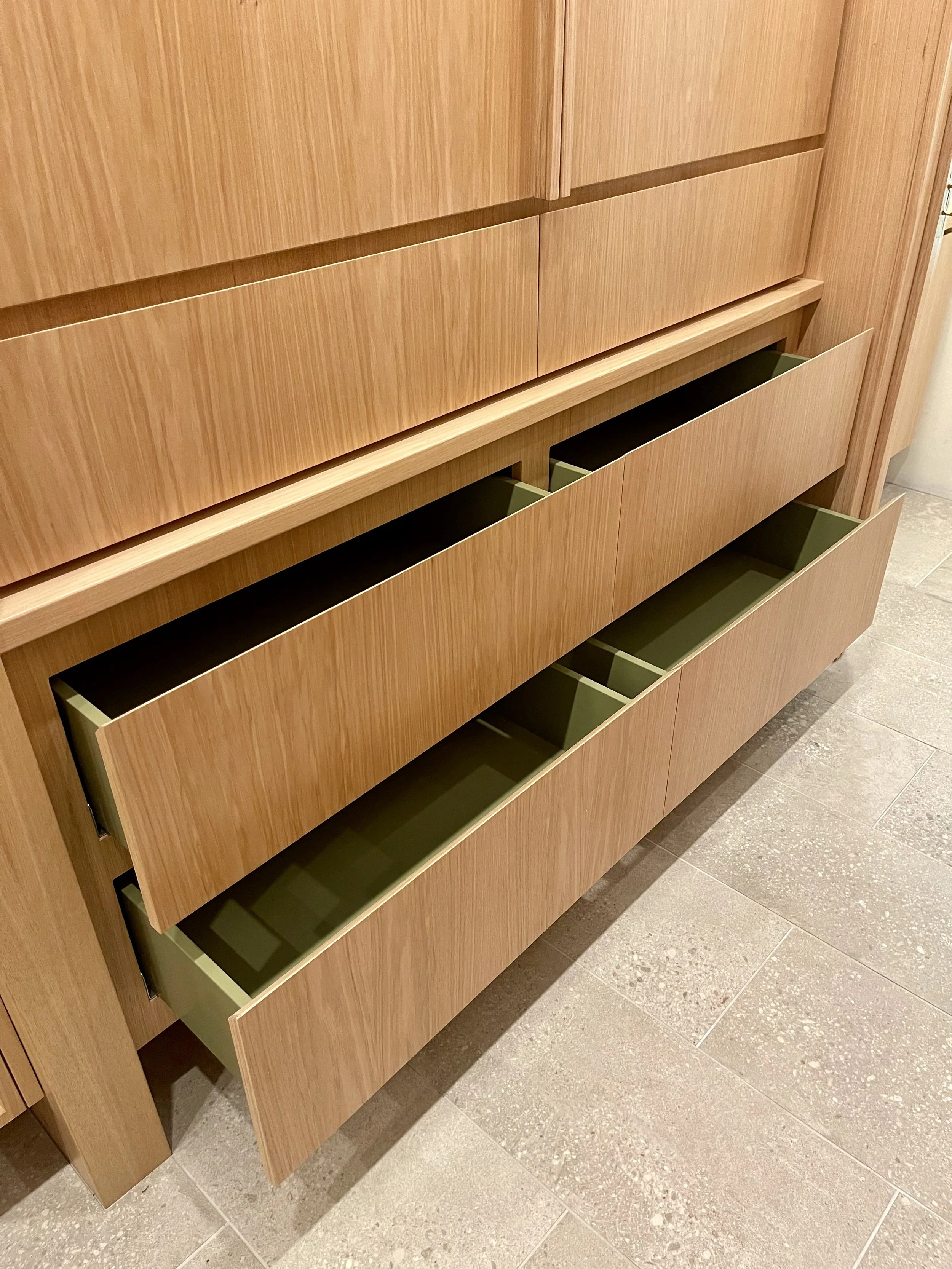 Mirrored Grain-Matched Wardrobe & Pocket Door in Uniform Hickory Veneer & Hardwood Finished with Centurion 2K Polyurethane.

Project Completed in Northville MI. 