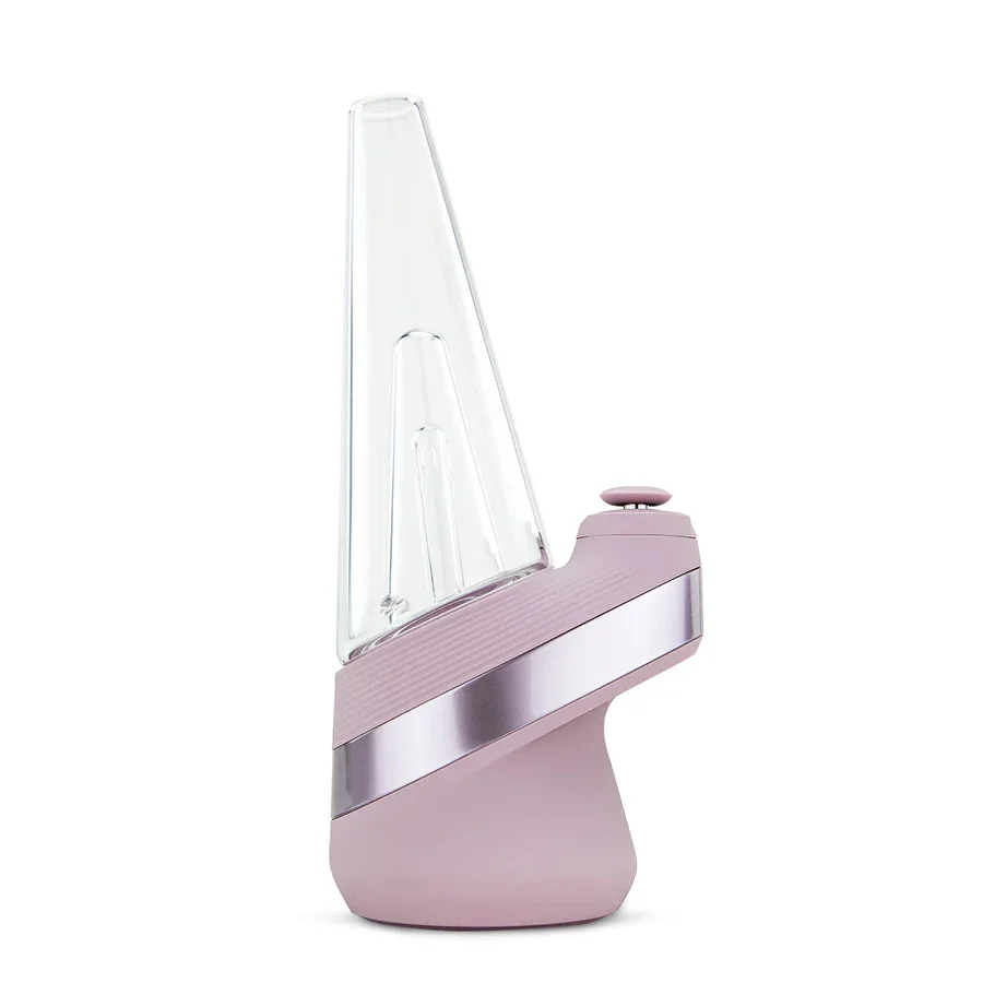 Puffco New Peak Vaporizer in Bliss Rose, Seitenansicht Studio, eleganter Konzentrate-Vaporizer für aromatische Sessions