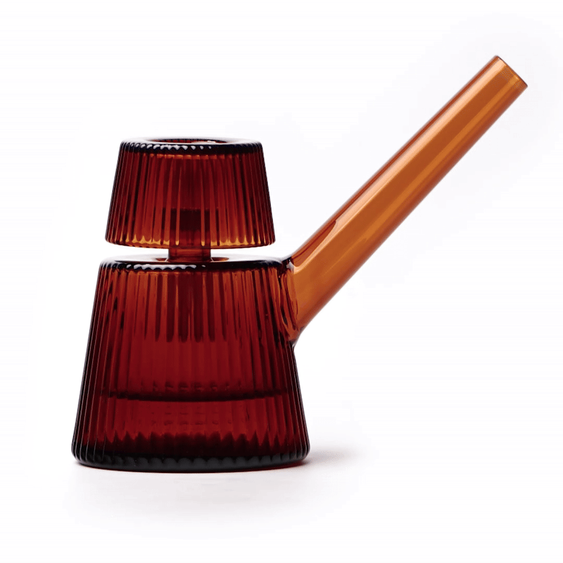 NWTN Deco Bubbler in Amber/Gold, stylischer Art-Déco Glas-Bubbler mit sanfter Filtration
