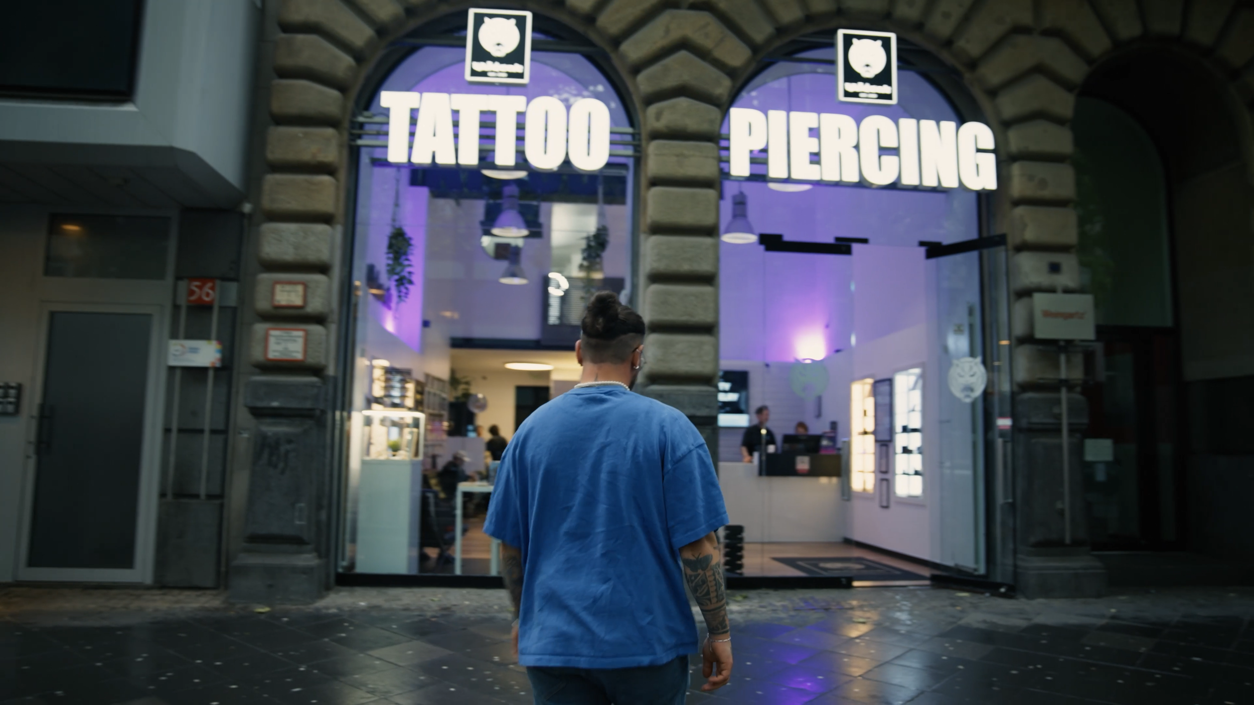 piercing_long_16_9.00_00_00_09.Standbild001.png