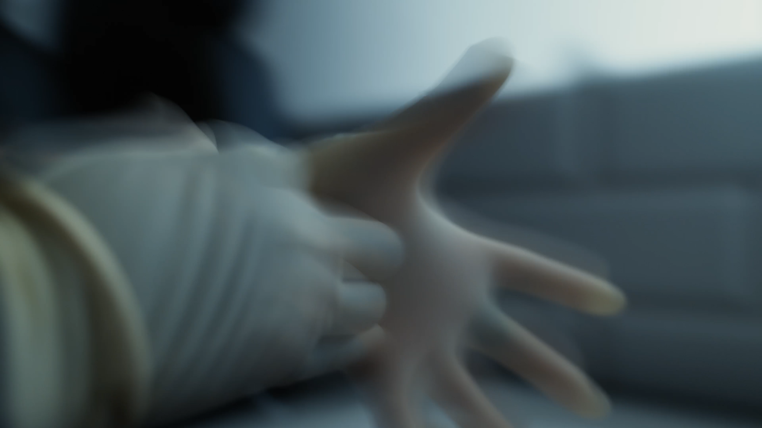 piercing_long_16_9.00_00_35_21.Standbild005.png