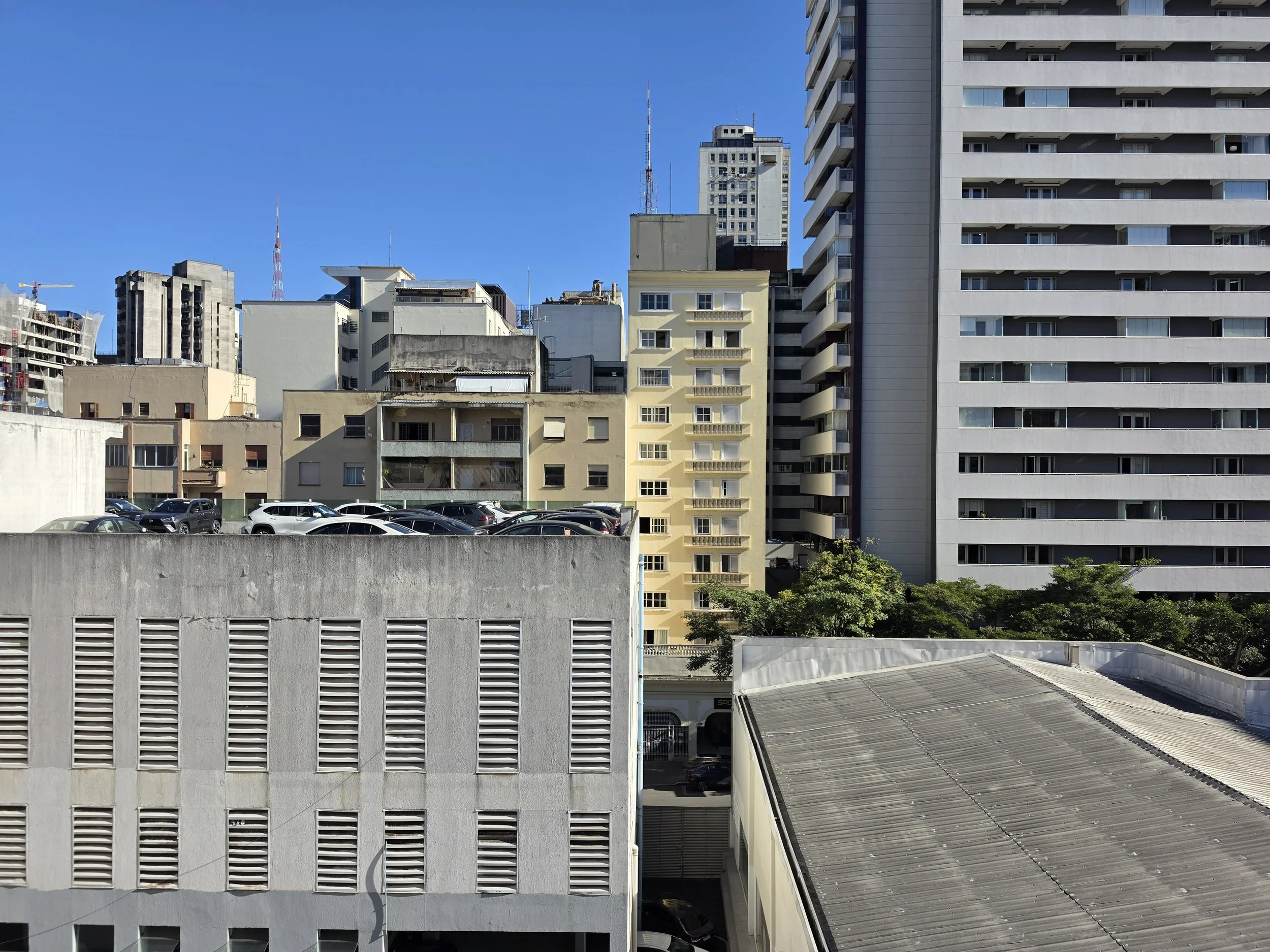 LAR 024_05.jpg
