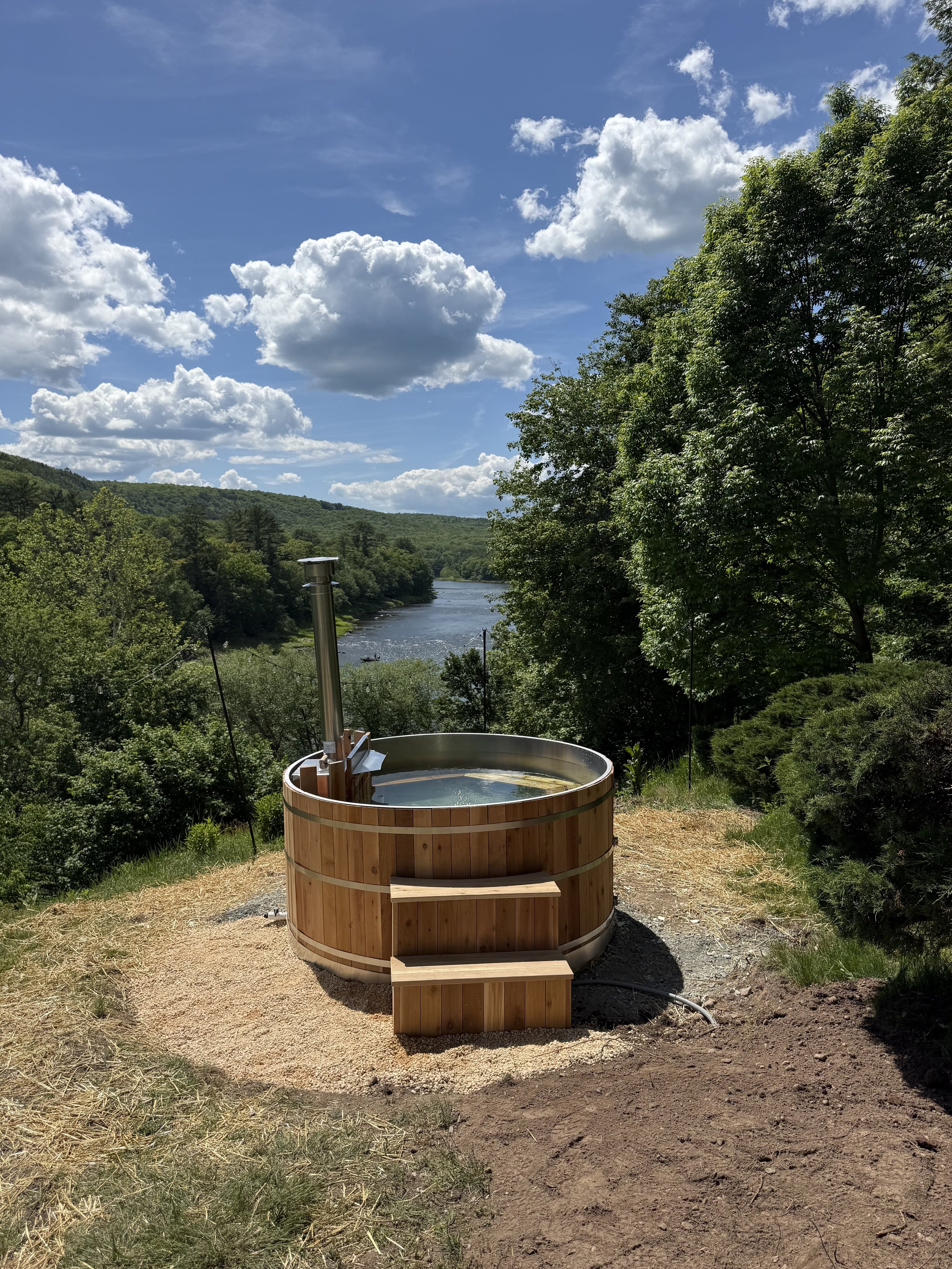 The Benefits of Soaking in a Cedar Hot Tub