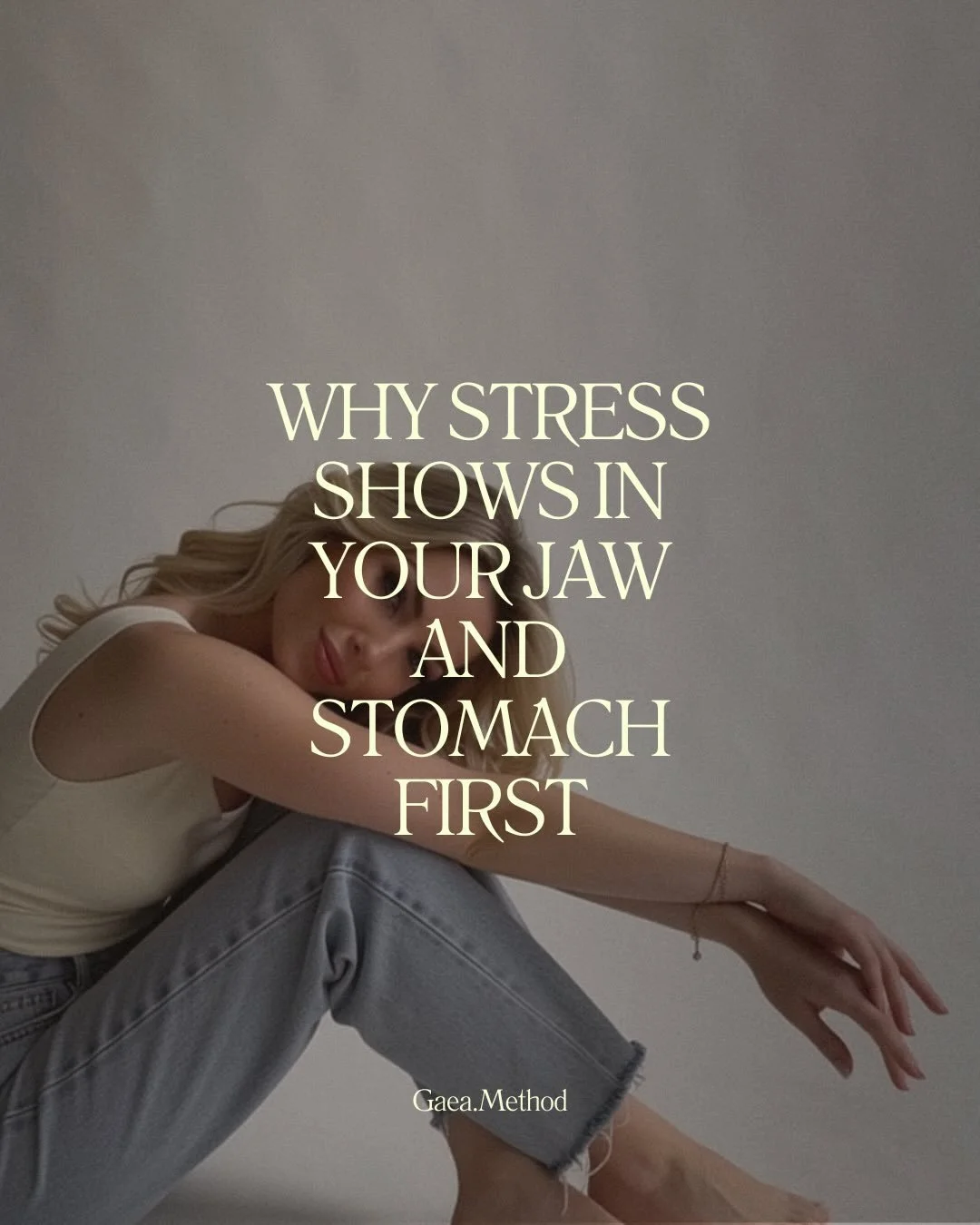 Als je kaak gespannen is en je buik opgeblazen aanvoelt&hellip;
dan is dit voor jou.

Wees eens eerlijk&hellip;
hou jij stress eerst vast in je kaak of in je buik? 👀👇🏼