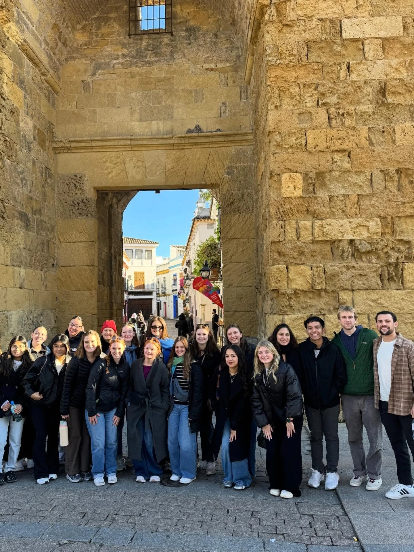 Starting 2026 on a high note in Spain and Costa Rica 🇪🇸🇨🇷 surrounded by incredible people and memories already in the making.
&bull;
&bull;
&bull;
#studyabroadlife #aboradeducation #europestudyabroad #costaricastudyabroad #toucanaboradshadowing #