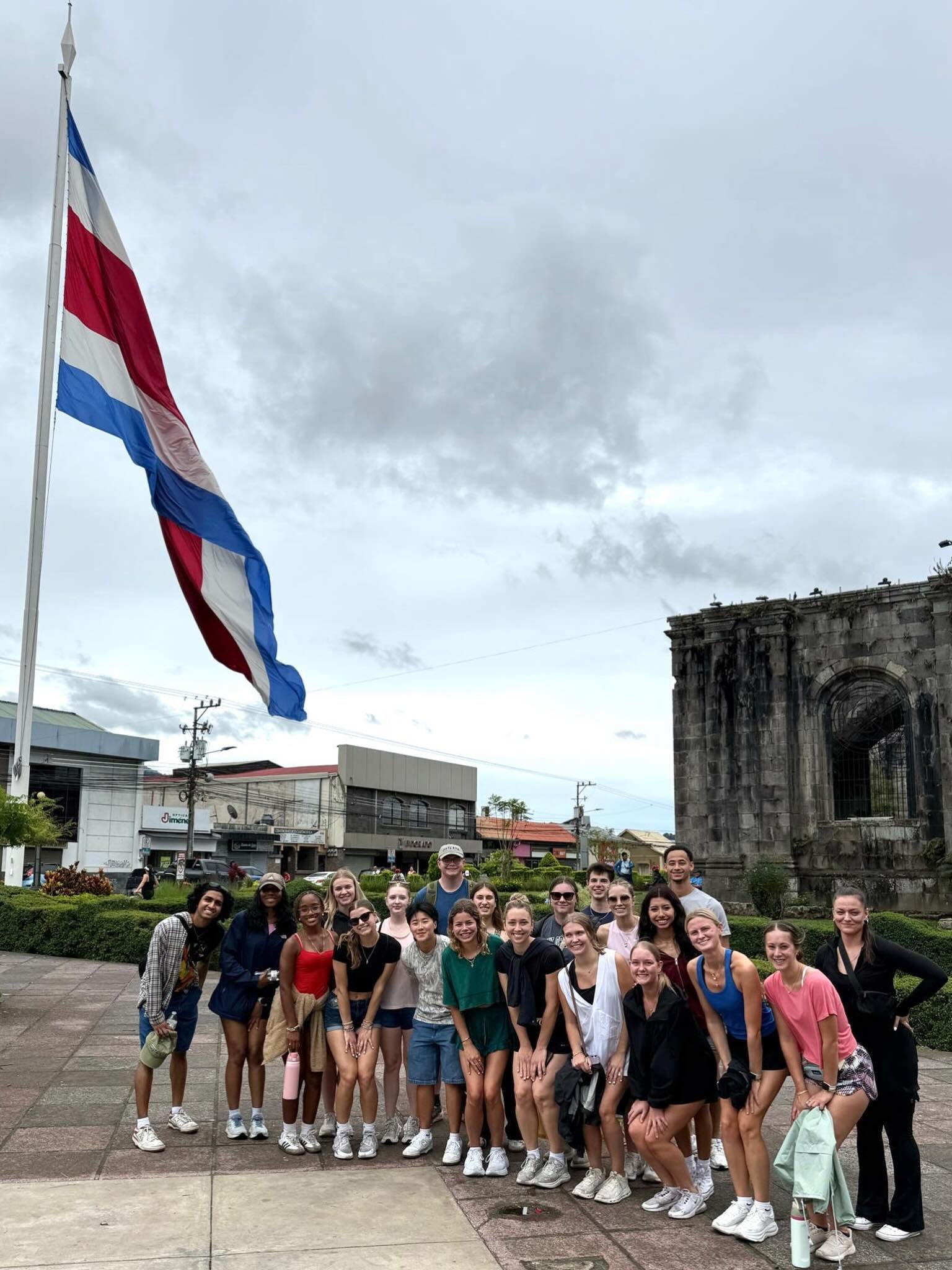 Pura Vida mode: activated 🌴✨

Clinic days, beach days, and unforgettable adventures ahead. 🇨🇷💚
