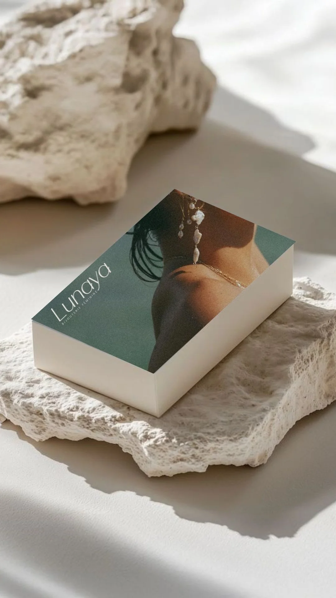 Beige Minimalist Aesthetic Tablet Mockup Your Story-2 copie 2.jpg