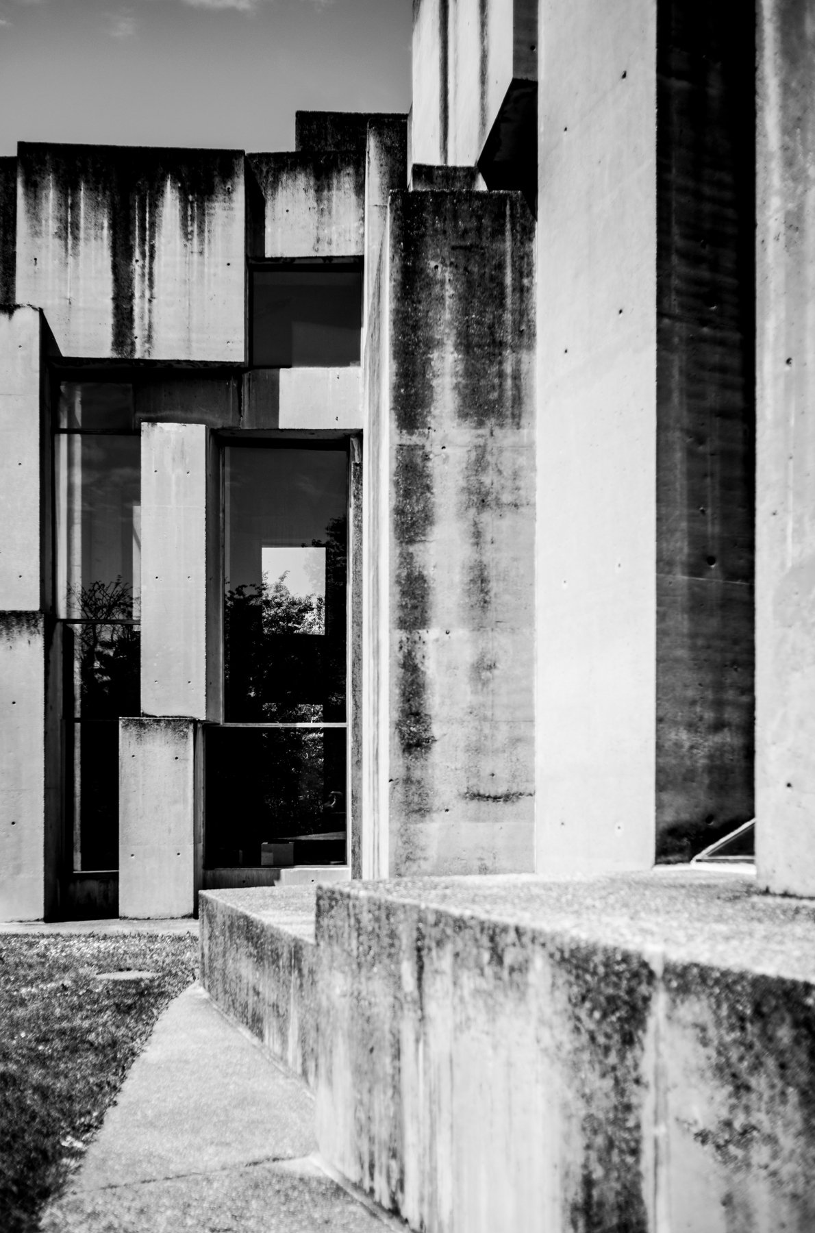 250601-L1002044-STONE METAPHOR FOUR.jpg