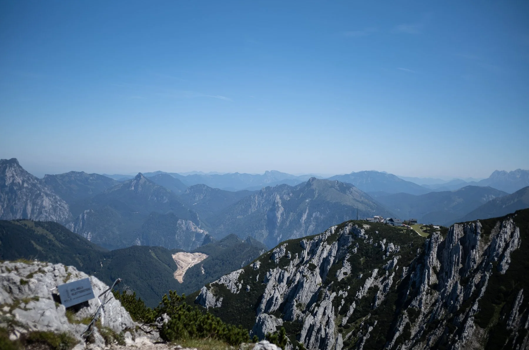 240730-L1008083-ON TOP OF FEUERKOGEL FOUR.jpg