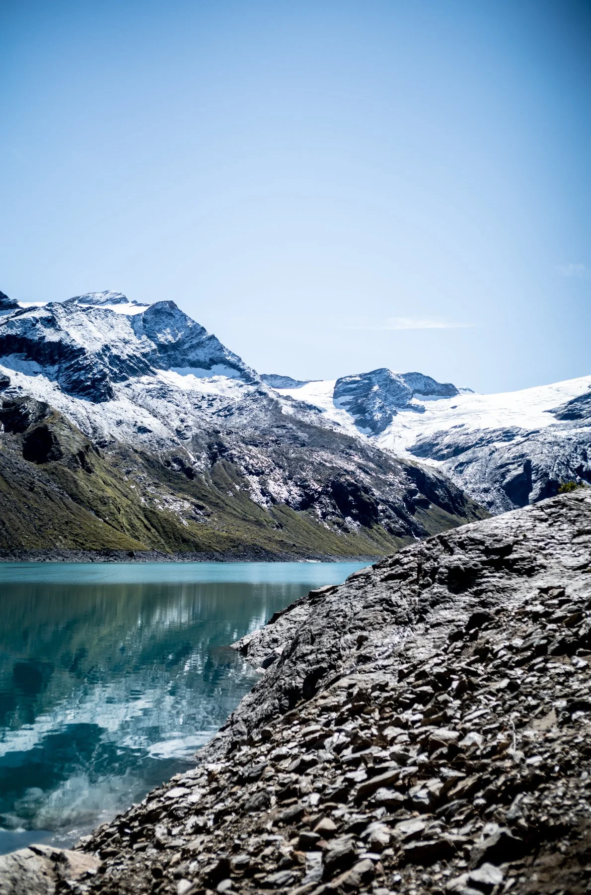 250906-L1003085-KAPRUN WATERLINE SEVEN.jpg