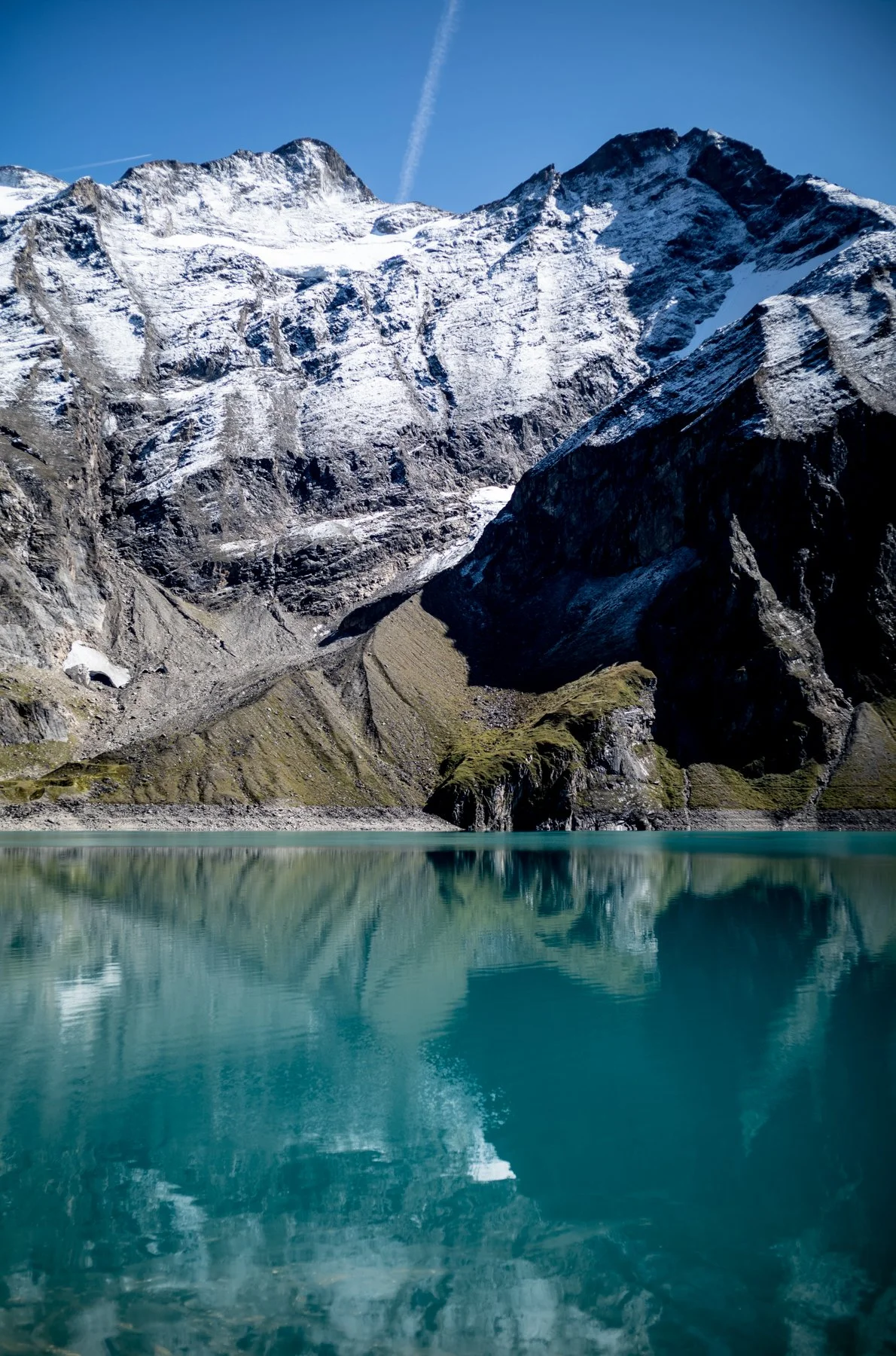 250906-L1003082-KAPRUN WATERLINE FOUR.jpg