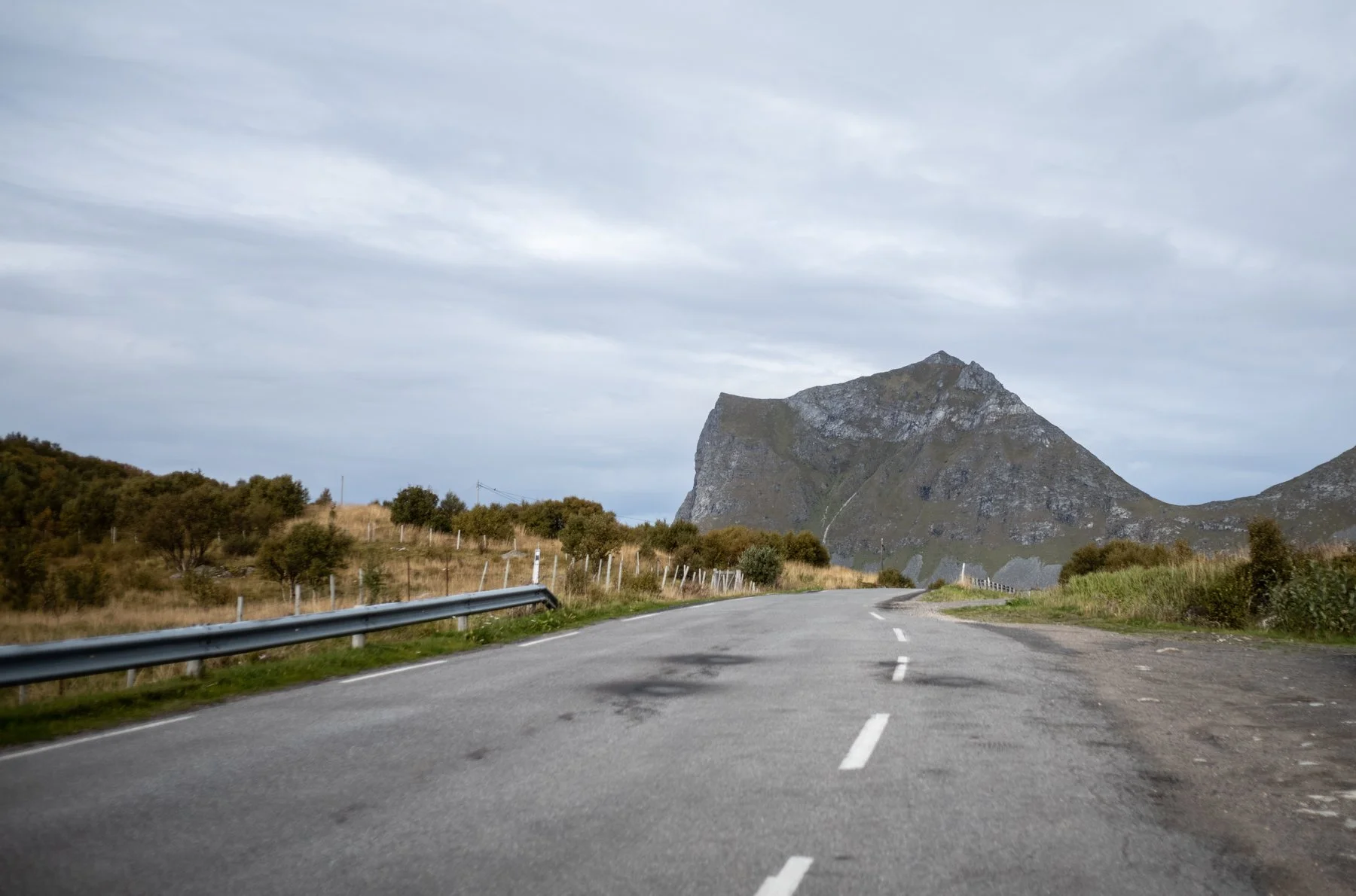 230918-L1005402-DRIVING LOFOTINS FIVE.jpg