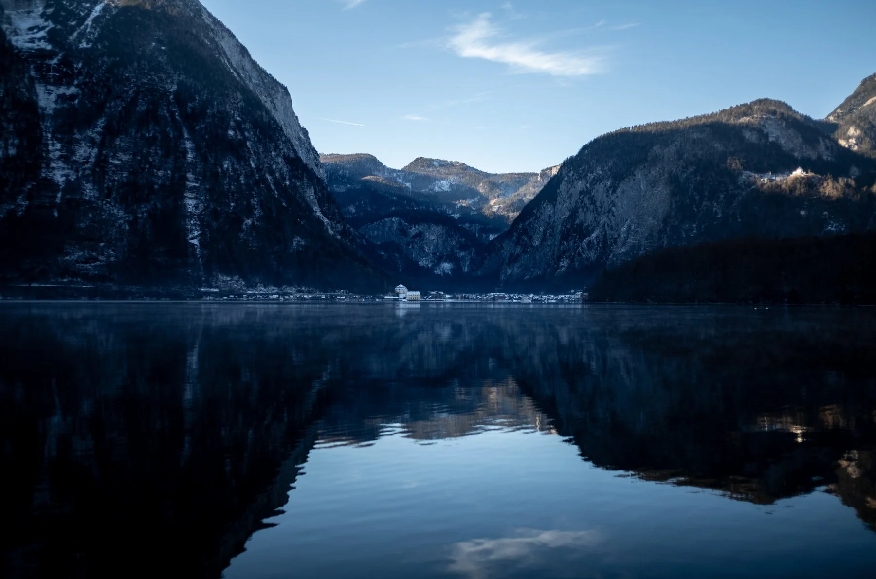 251226-L1003909-EARLY EVENING FREEZING.jpg