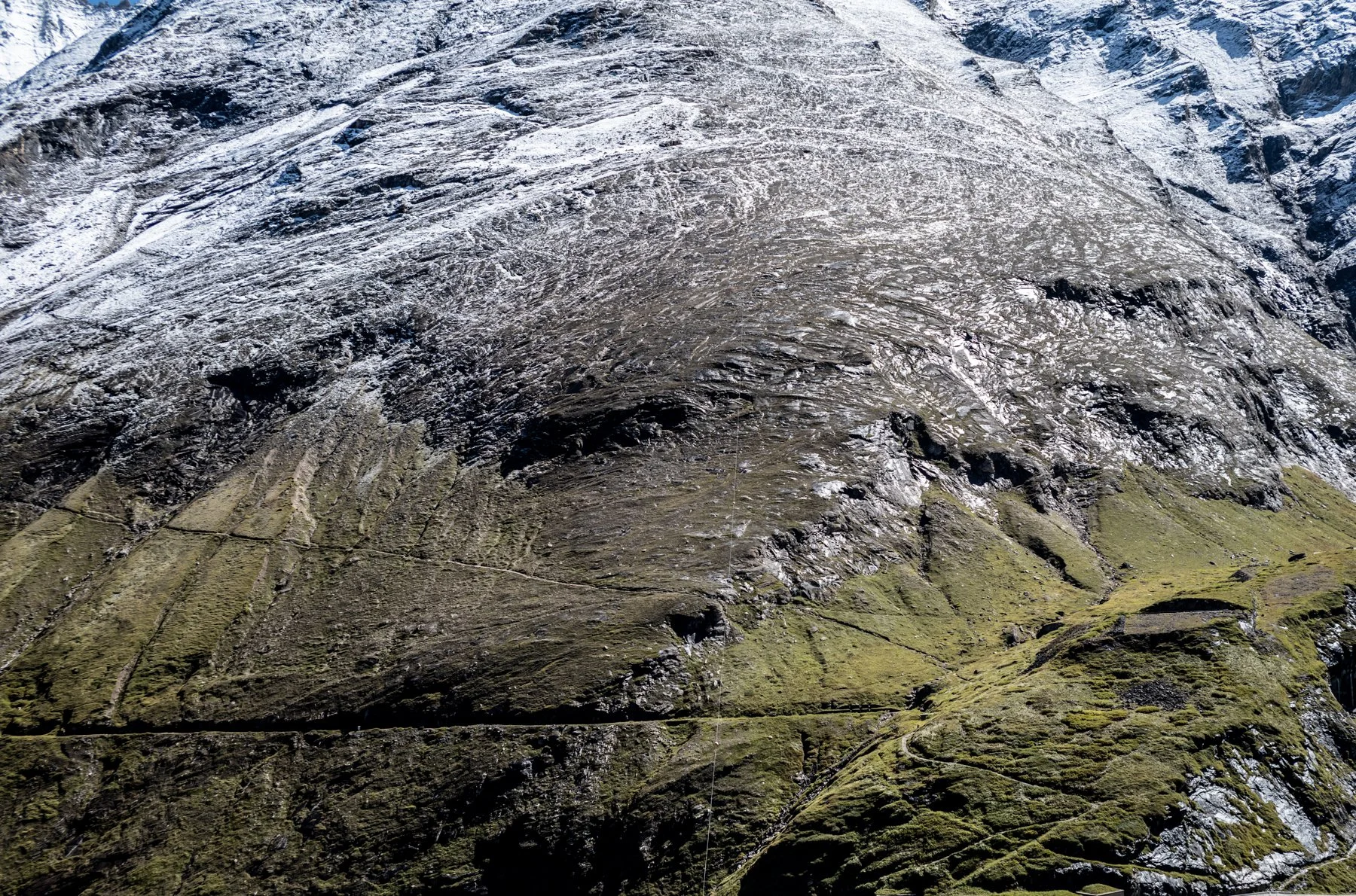 250906-L1002951-KAPRUN TEXTURE.jpg