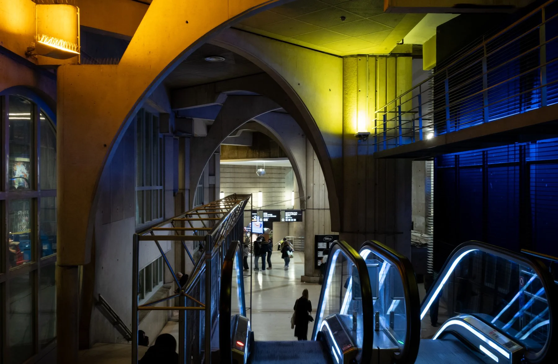 COLOUR SPLASHES OF PARIS