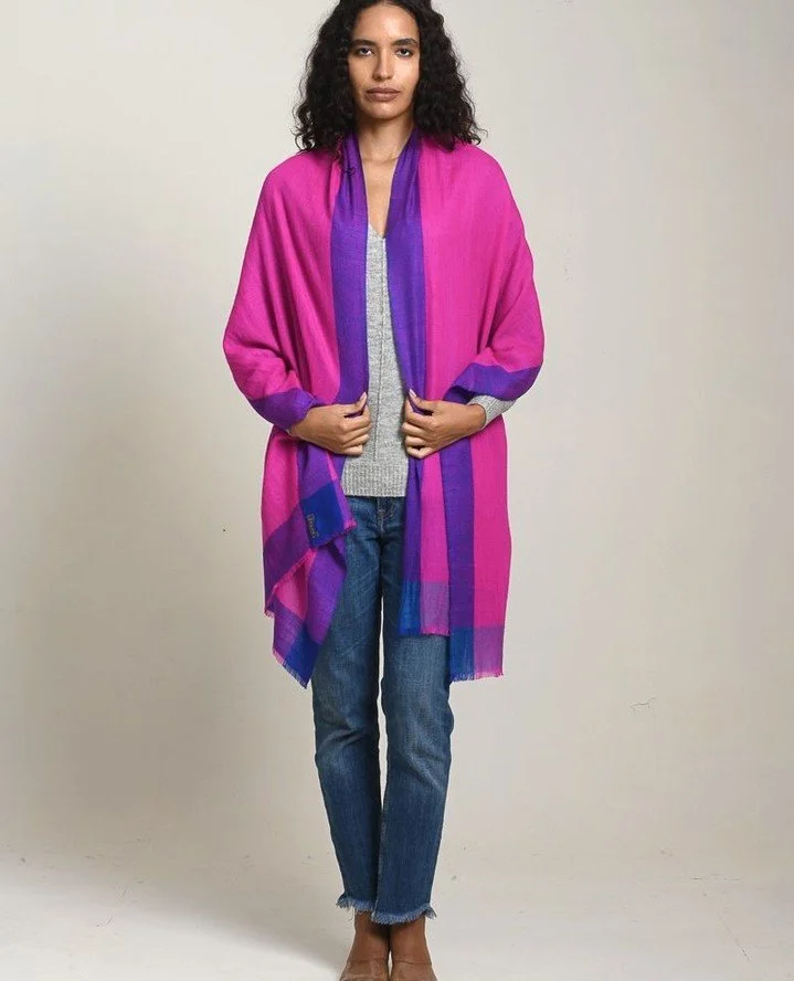 @sadhuhandmadenaturals Booth no E4-J008 @interiorlifestyletokyo @tokyobigsight from 18th-20th June.⁠
#pashmina #handmade #sustainablefashion #sadhuhandmadenaturals #scar #shawl #cashmere #kashmirpashmina #tokyo #tokyobigsight⁠
⁠
This vibrant fuchsia 