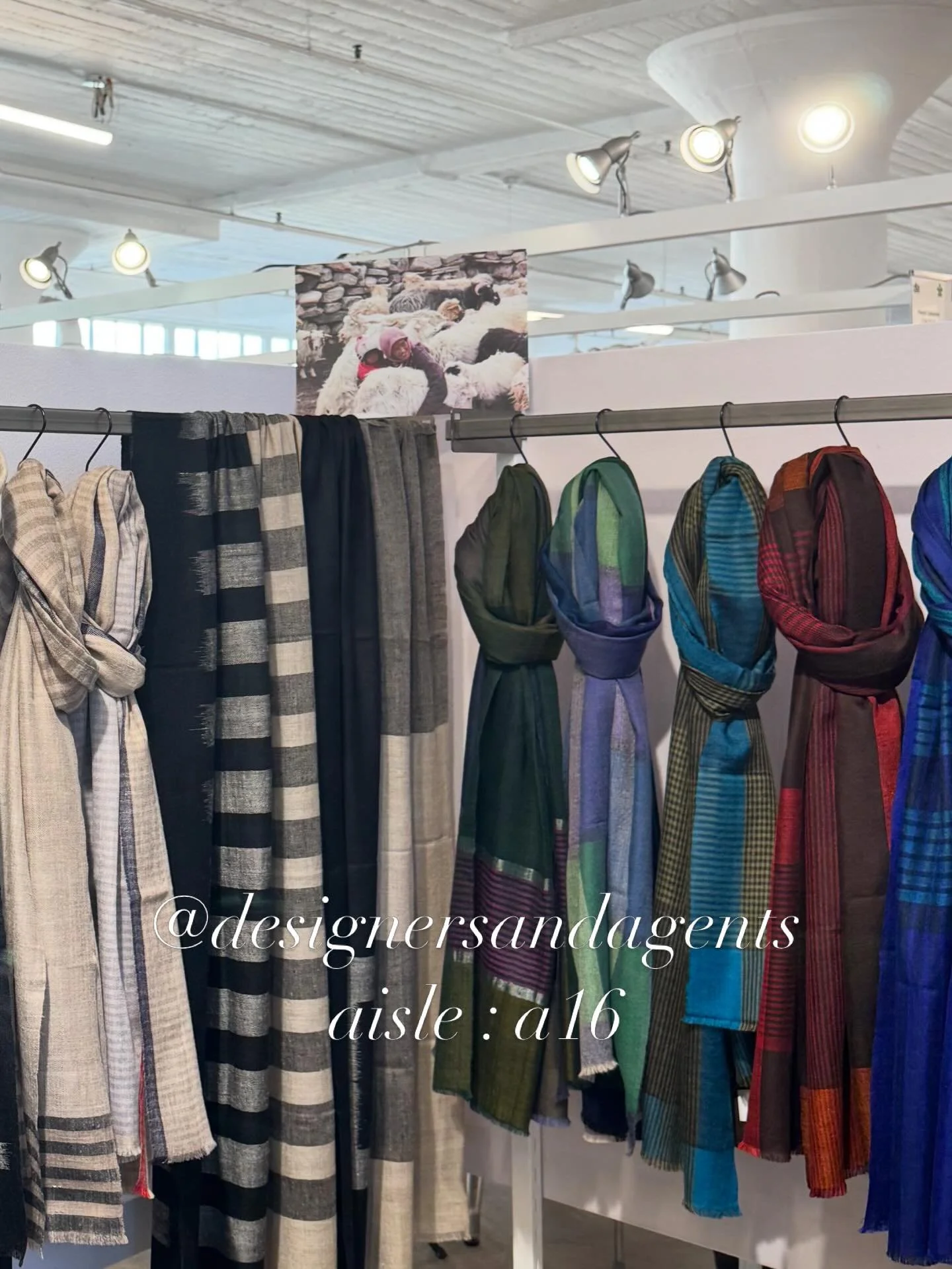 We are showcasing our handwoven cashmere scarves from Kashmir @designersandagents New York. Please come and say hello.
22&ndash;24 February.

#SadhuHandmadeNaturals #KashmirCashmere #DesignersAndAgents #luxurytextiles #pashmina
