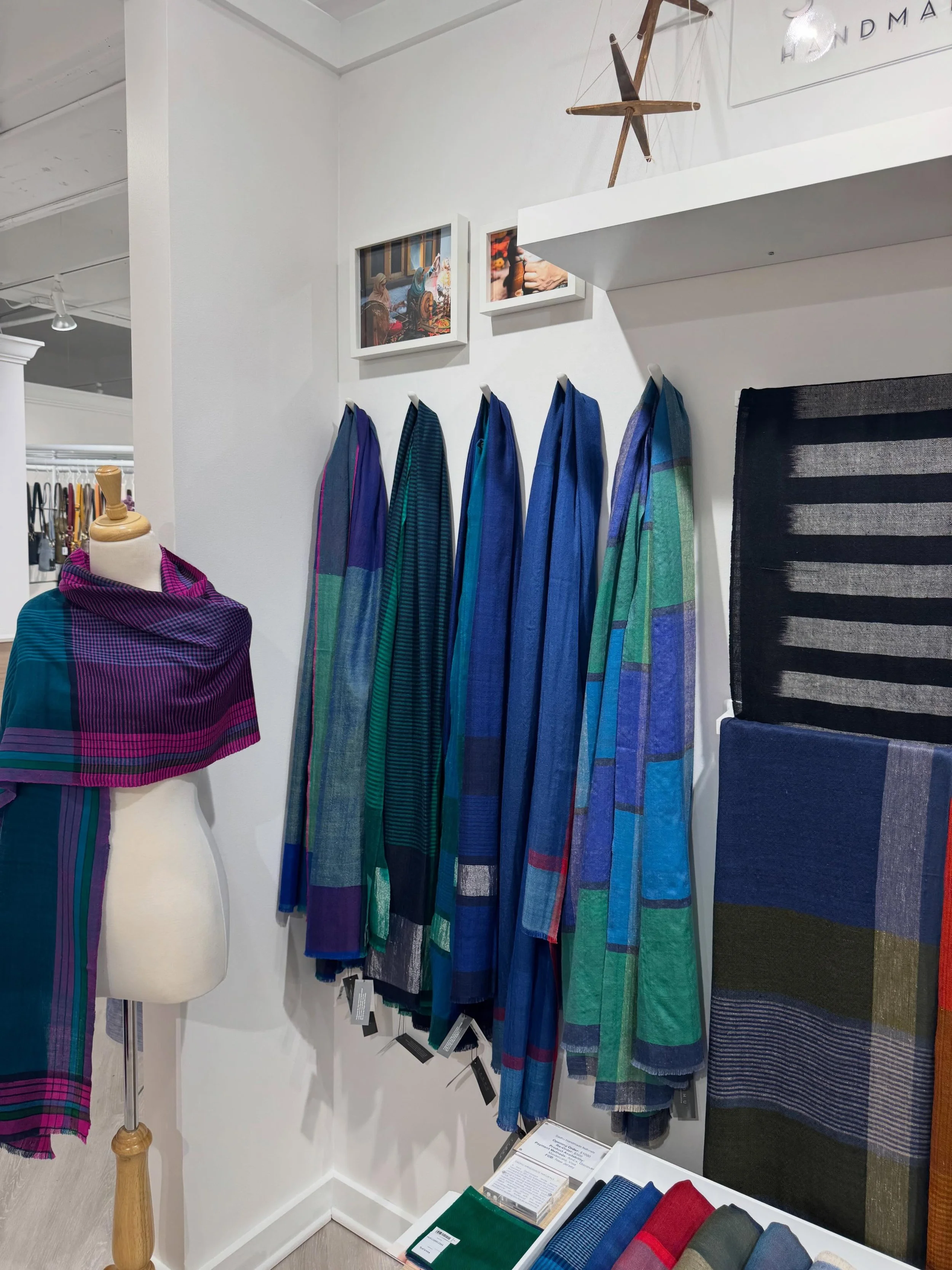 We are exhibiting @americasmartatl @fieldstonemarketing showroom # 913B, Building 2. Come and experience our range of authentic pashmina and handwoven linen scarves. 9th-14th June 2026.
#sustainable #pashmina #cashmere #luxury