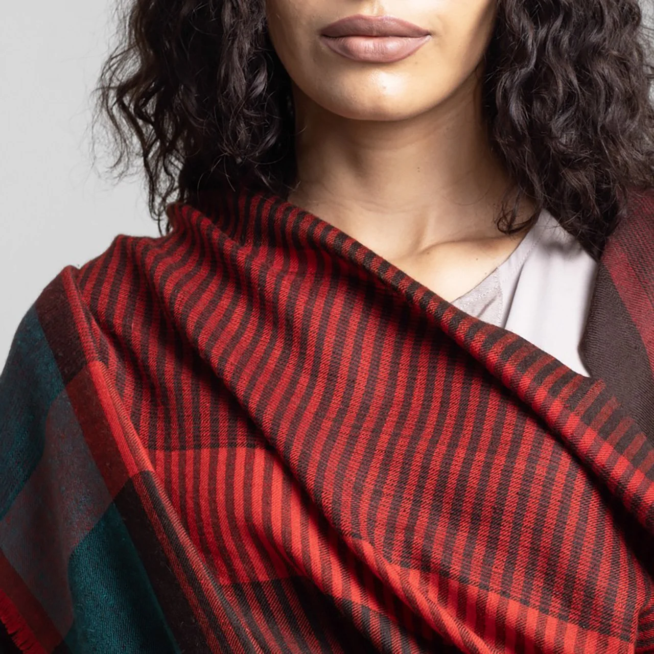 Deep Garnet Cashmere Handwoven Shawl