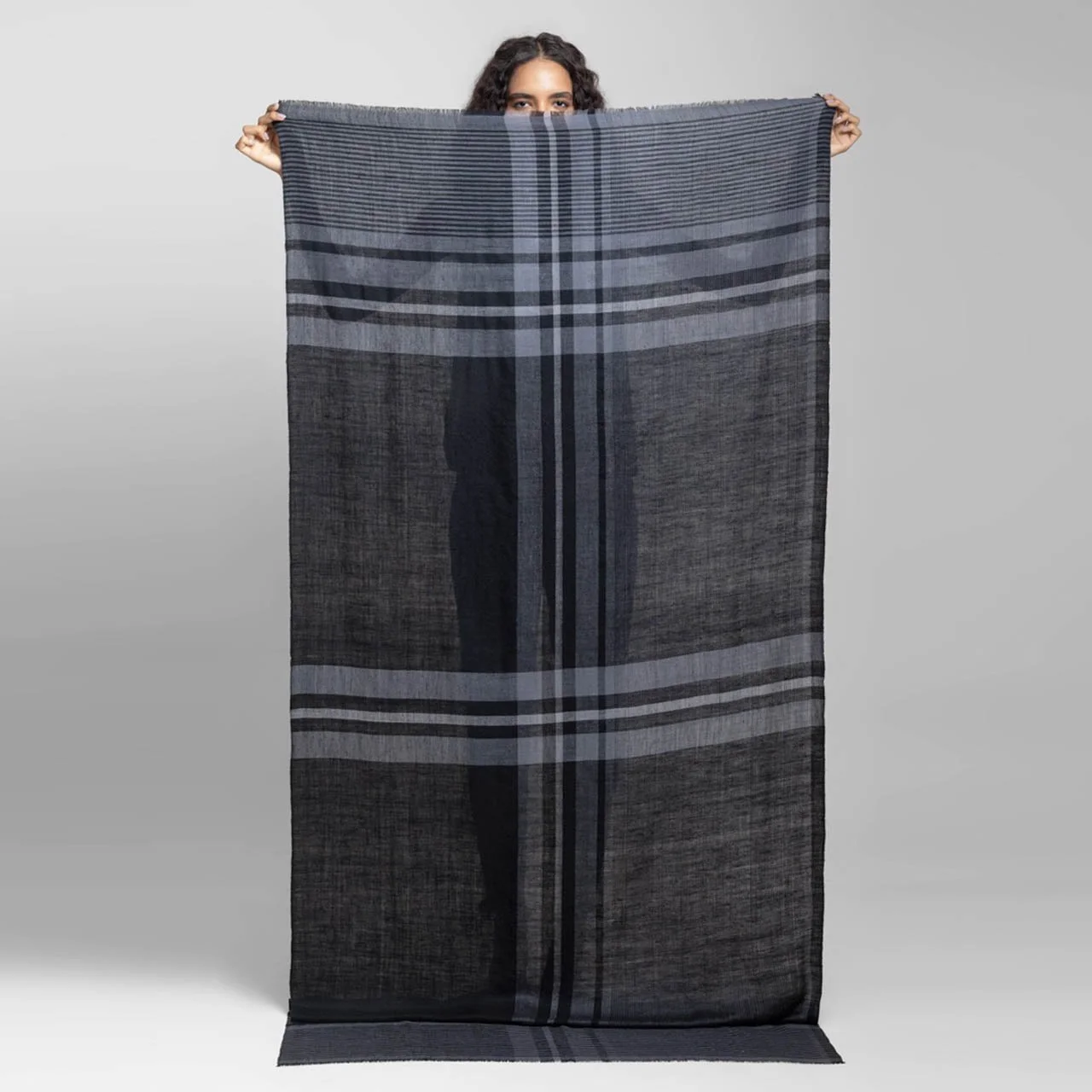 Noir Handwoven Cashmere Shawl