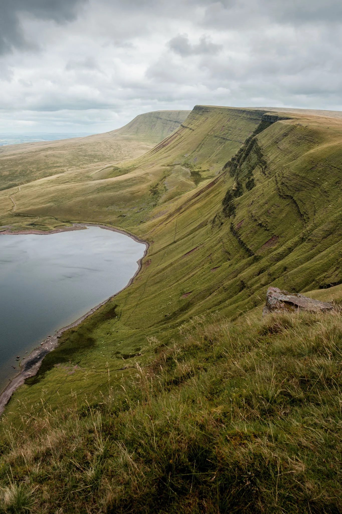 Wales: A landscape of the Brecon Beacons. Outdoor photography, territorial promotion, and sustainable tourism by Guillaume Donsimoni.
