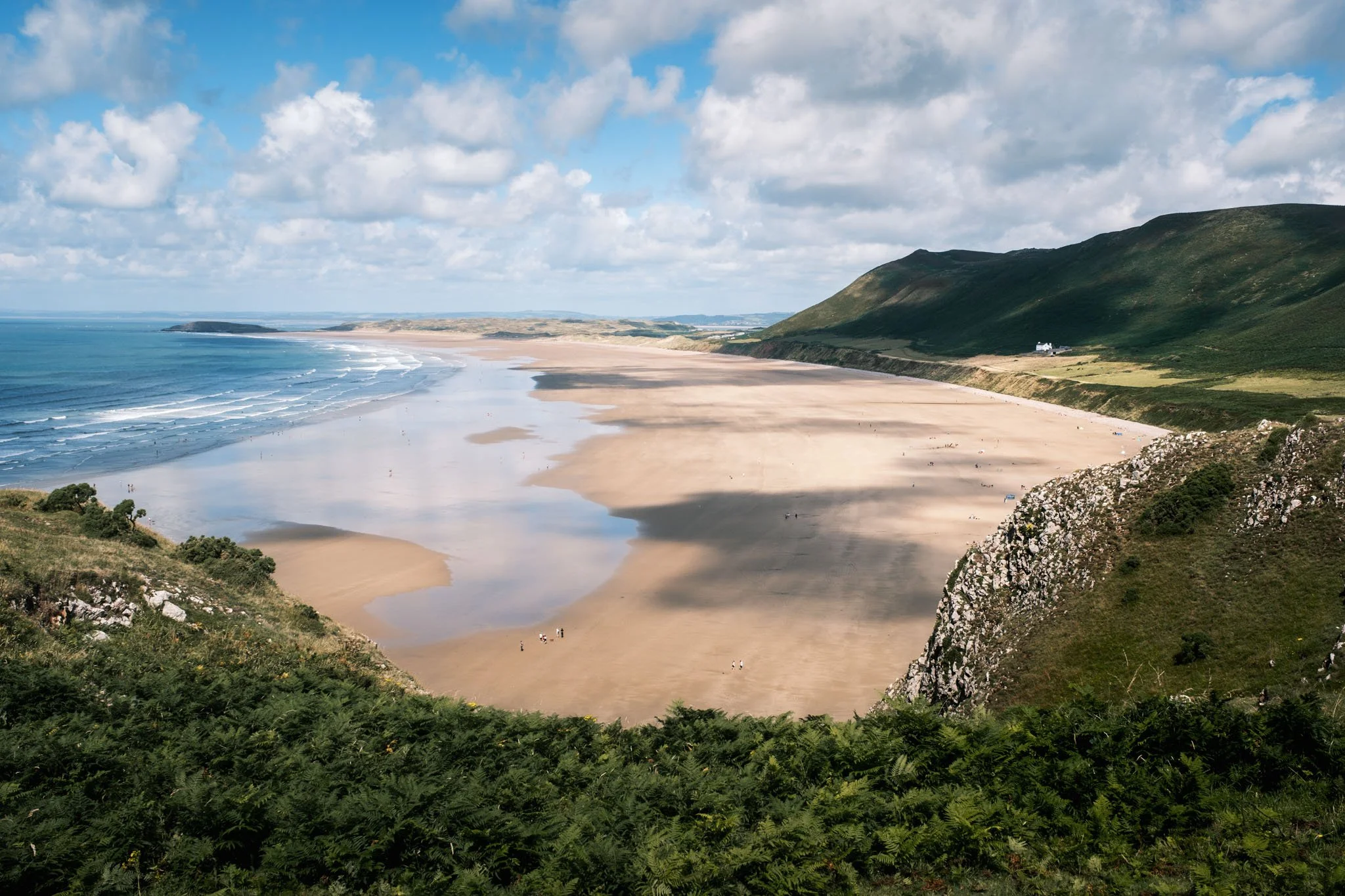 Wales: Pembrokeshire coast landscape. Outdoor reportage, regional promotion, and sustainable tourism by Guillaume Donsimoni.