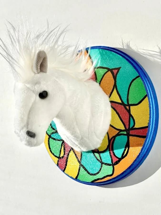 white horse -side2.jpg