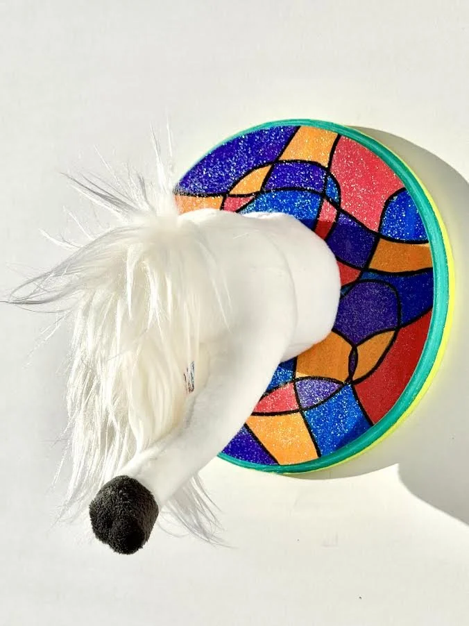 white horse butt -side2.jpg