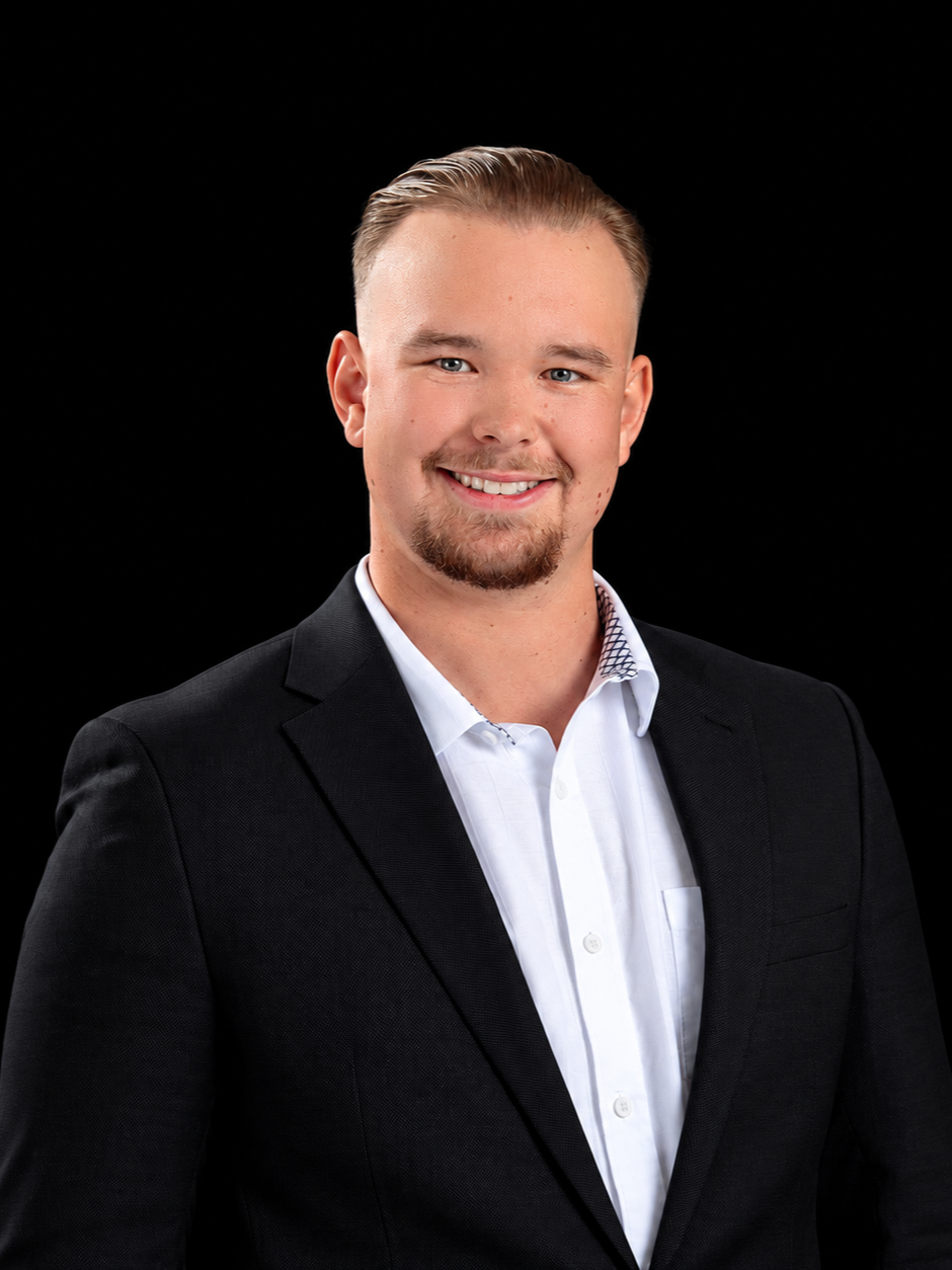 JOE OSTROWSKI - FOUNDING BROKER