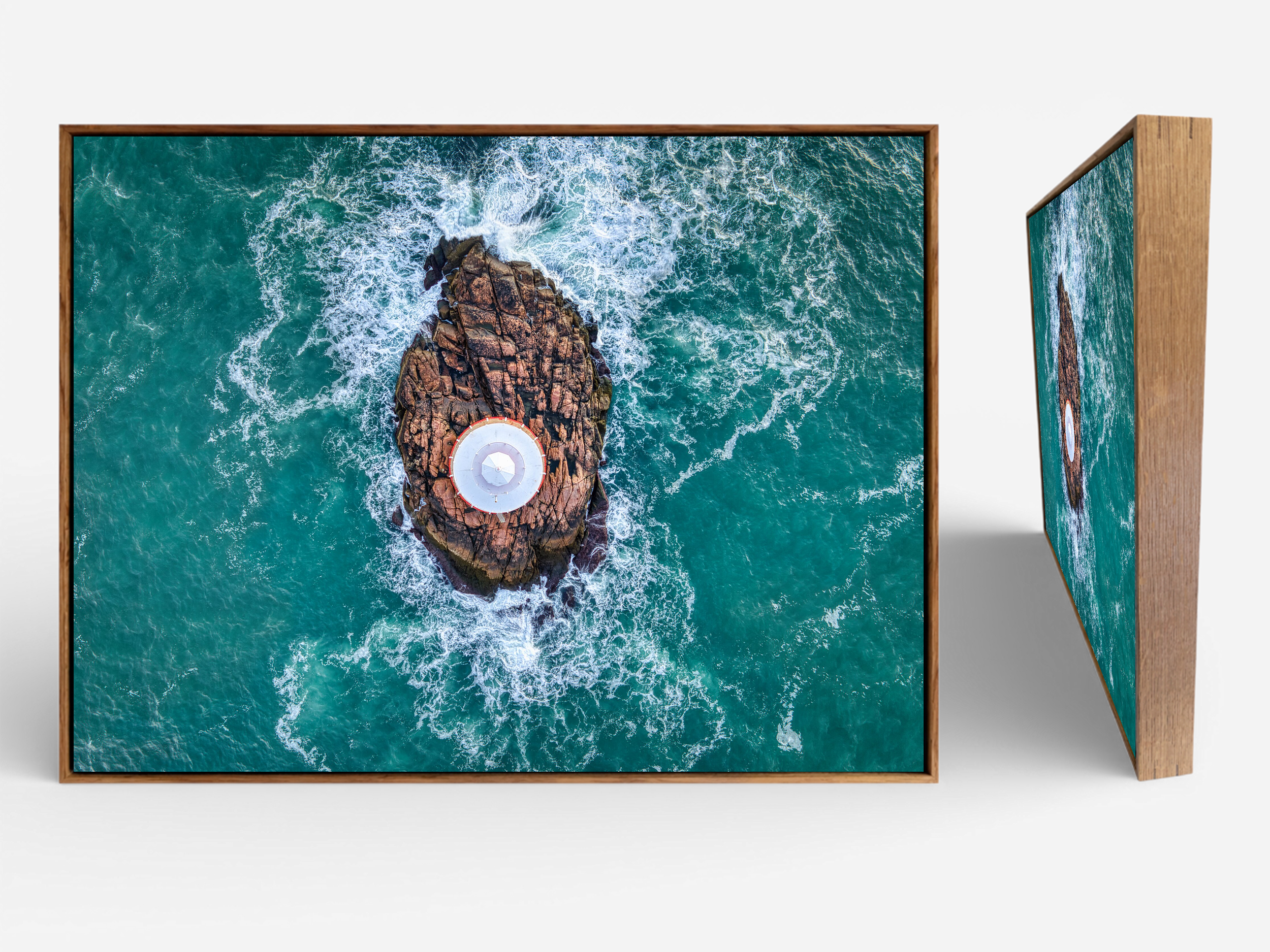 Sakonnet Lighthouse Above Float Frame.png