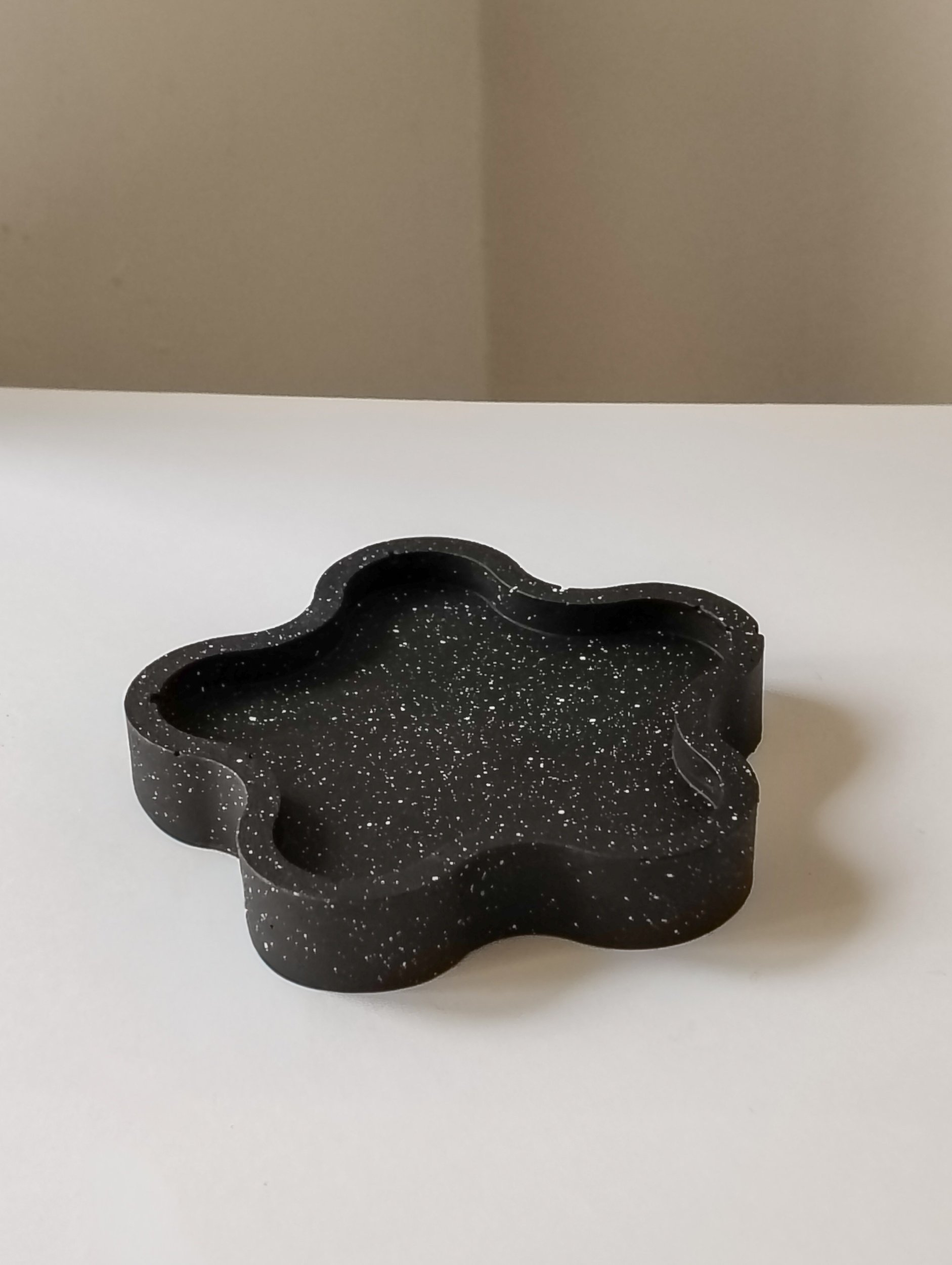 Naomi • Abstract Wavy Star-Shaped Coasters (Set)