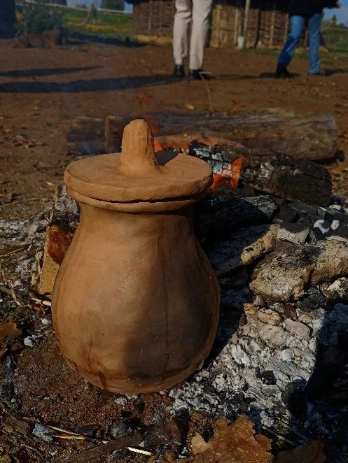 Following the Benedictine Rule: cooking at San Vincenzo al Volturno Abbey in the IXth century