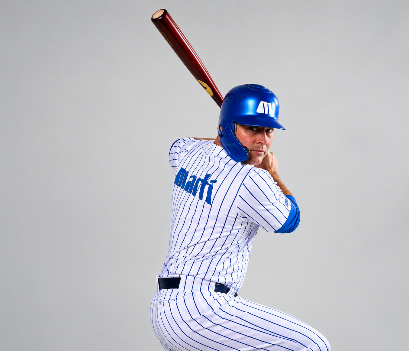Bateador de béisbol listo para batear.png
