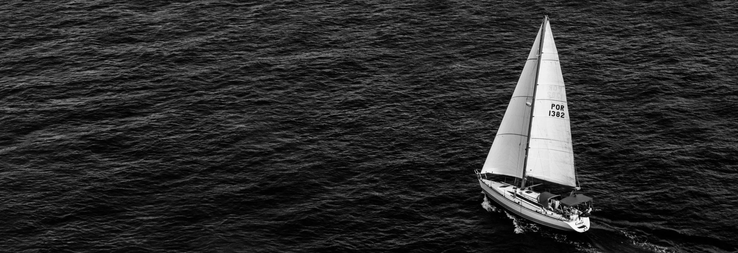 Segelschiff symbolisiert die Begleitung und Unterstützung durch chiara consulting