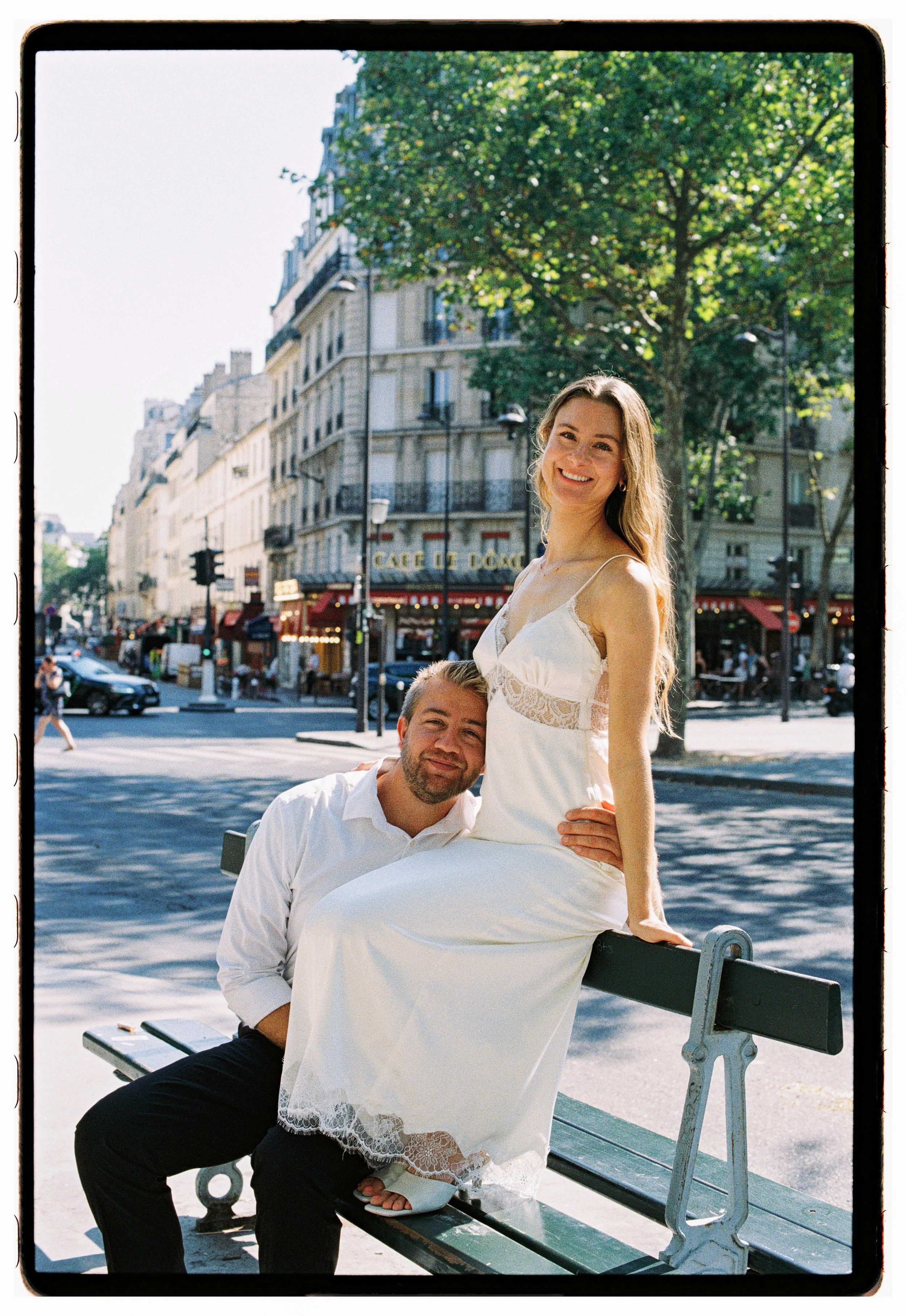 Engagement couples photoshoot in Paris on film and digital. Wedding photography, Europe, destination weddings. Summer film photos.