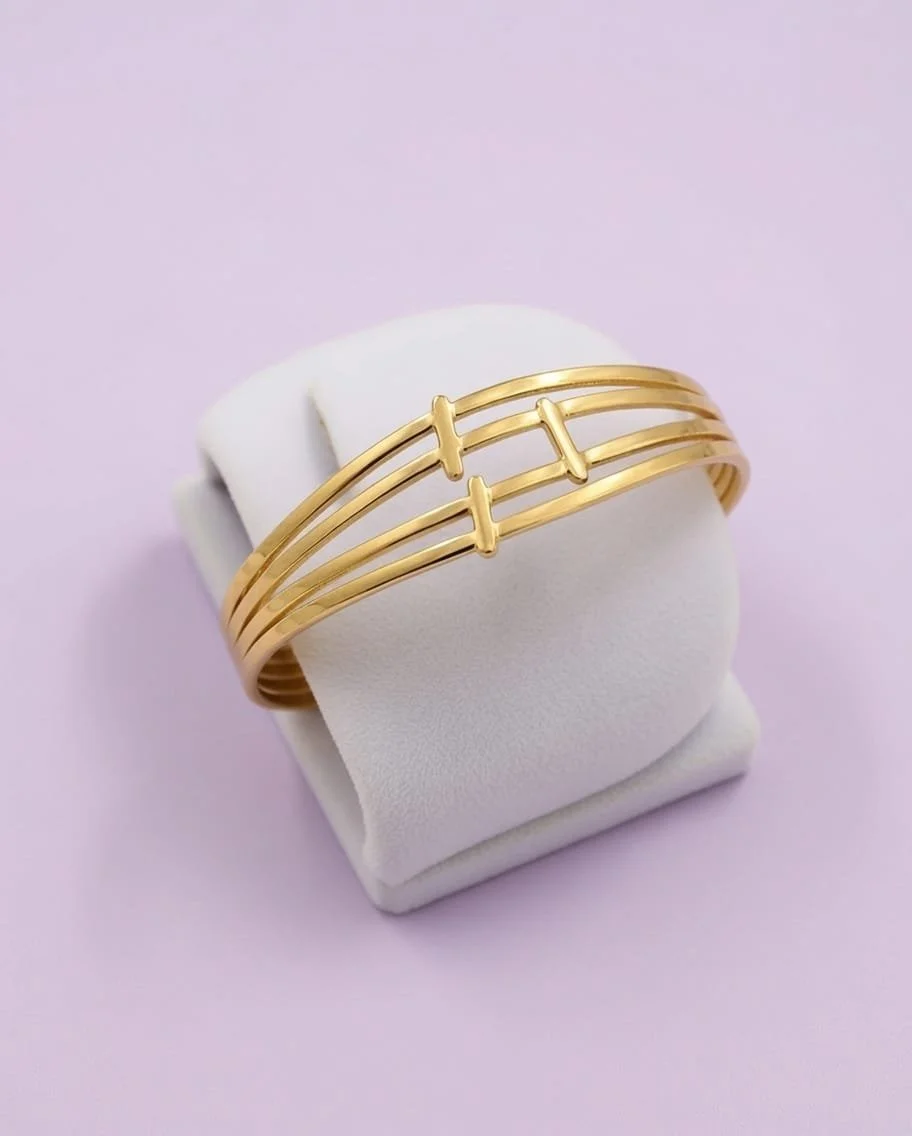 Bea Bangle.jpeg