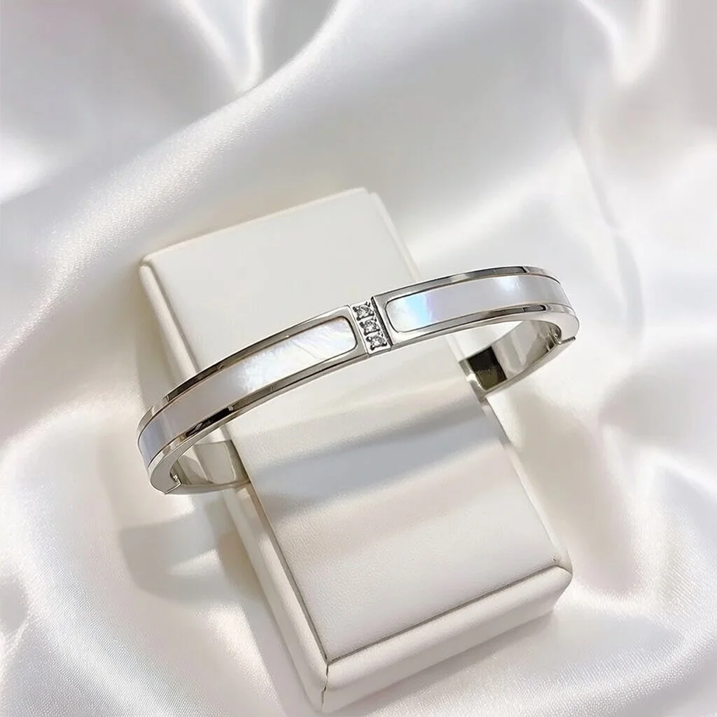 Bardot Bangle