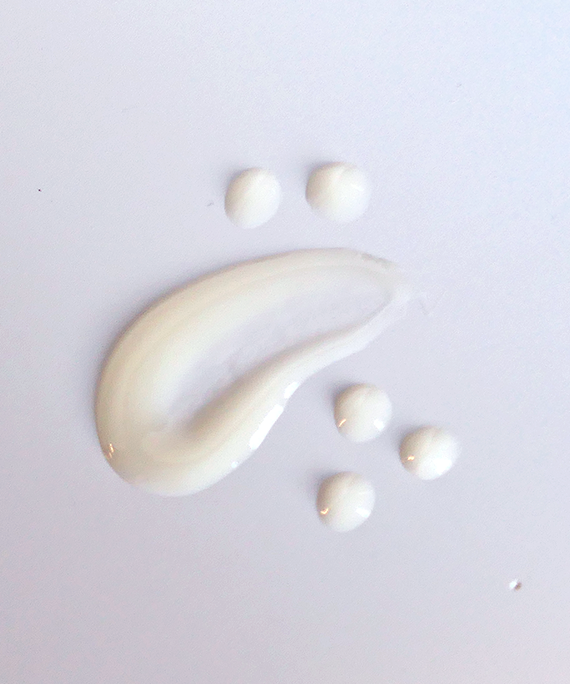 MandelicBrighteningSerum_swatch_website.png
