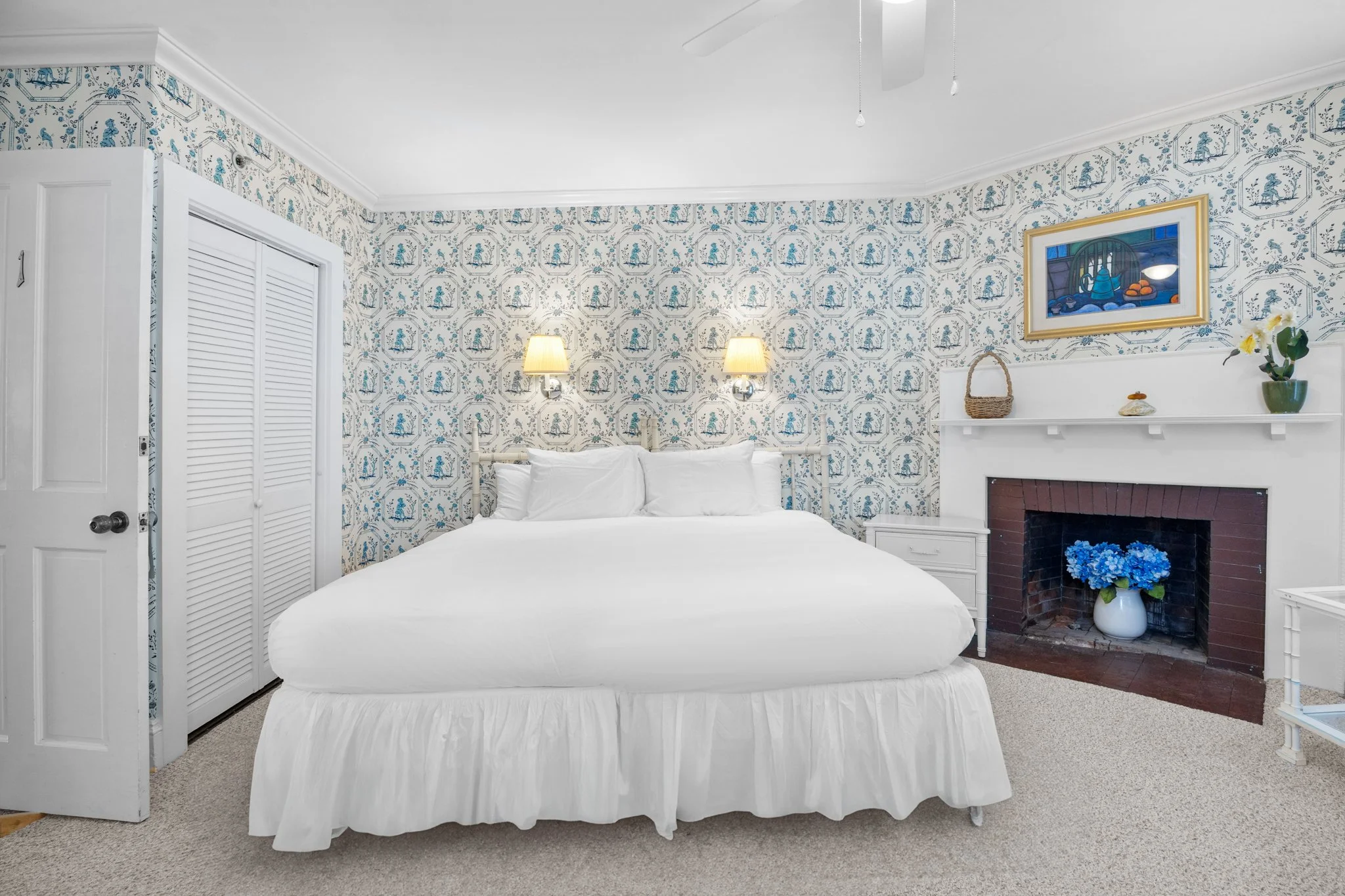 Room 1.jpg