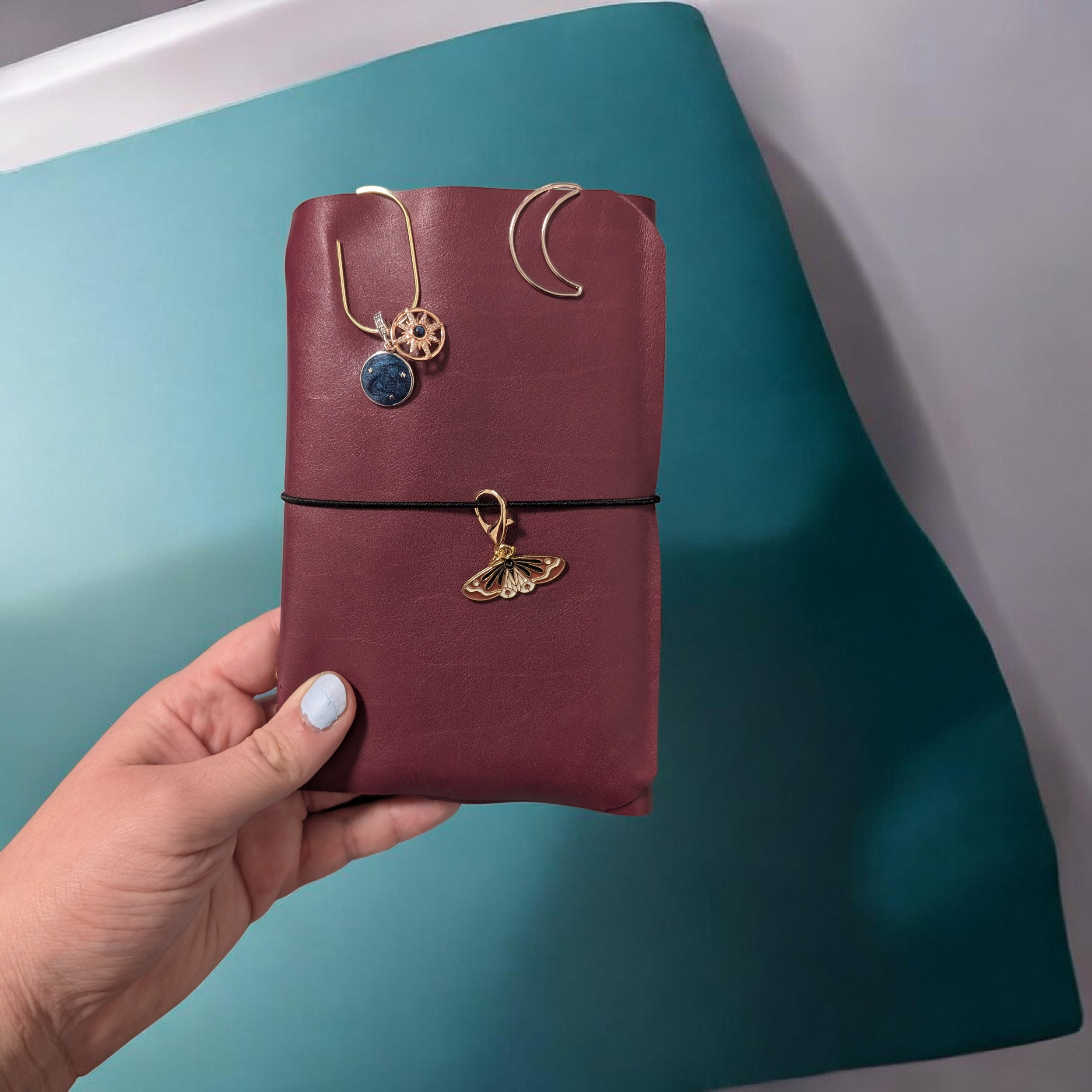 Agenda fatta a mano pelle burgundy 1.png